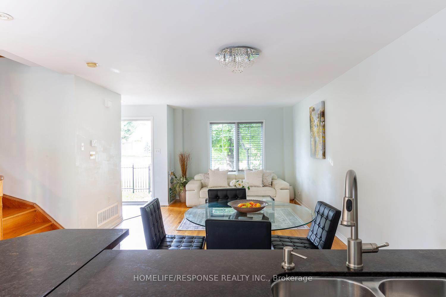Photo 9 of Unit 25, 450 Bristol Road E, Mississauga, Hurontario — HOMEH