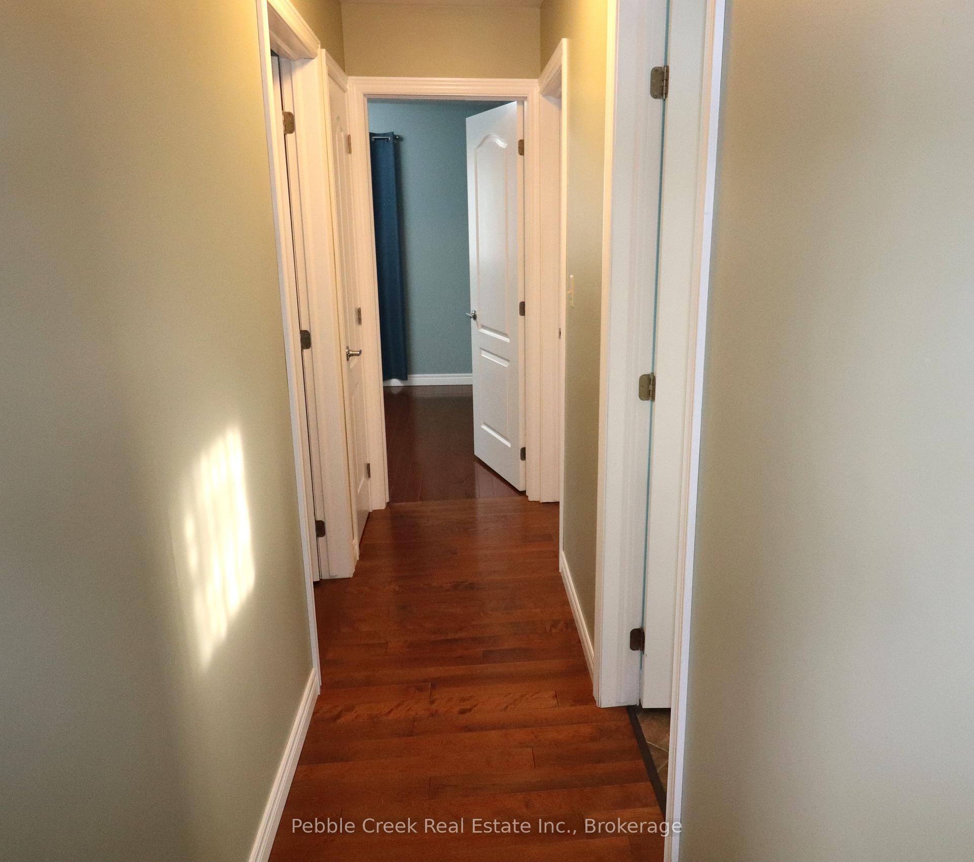 Photo 13 of 21 Suncoast Drive W, Goderich, Goderich (Town) — HOMEH