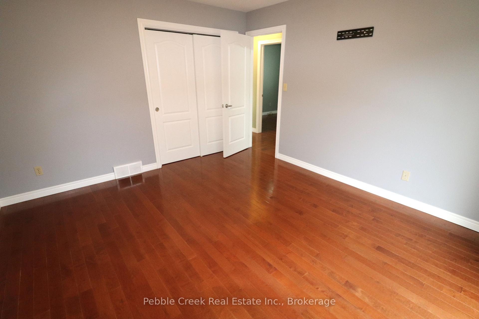 Photo 20 of 21 Suncoast Drive W, Goderich, Goderich (Town) — HOMEH