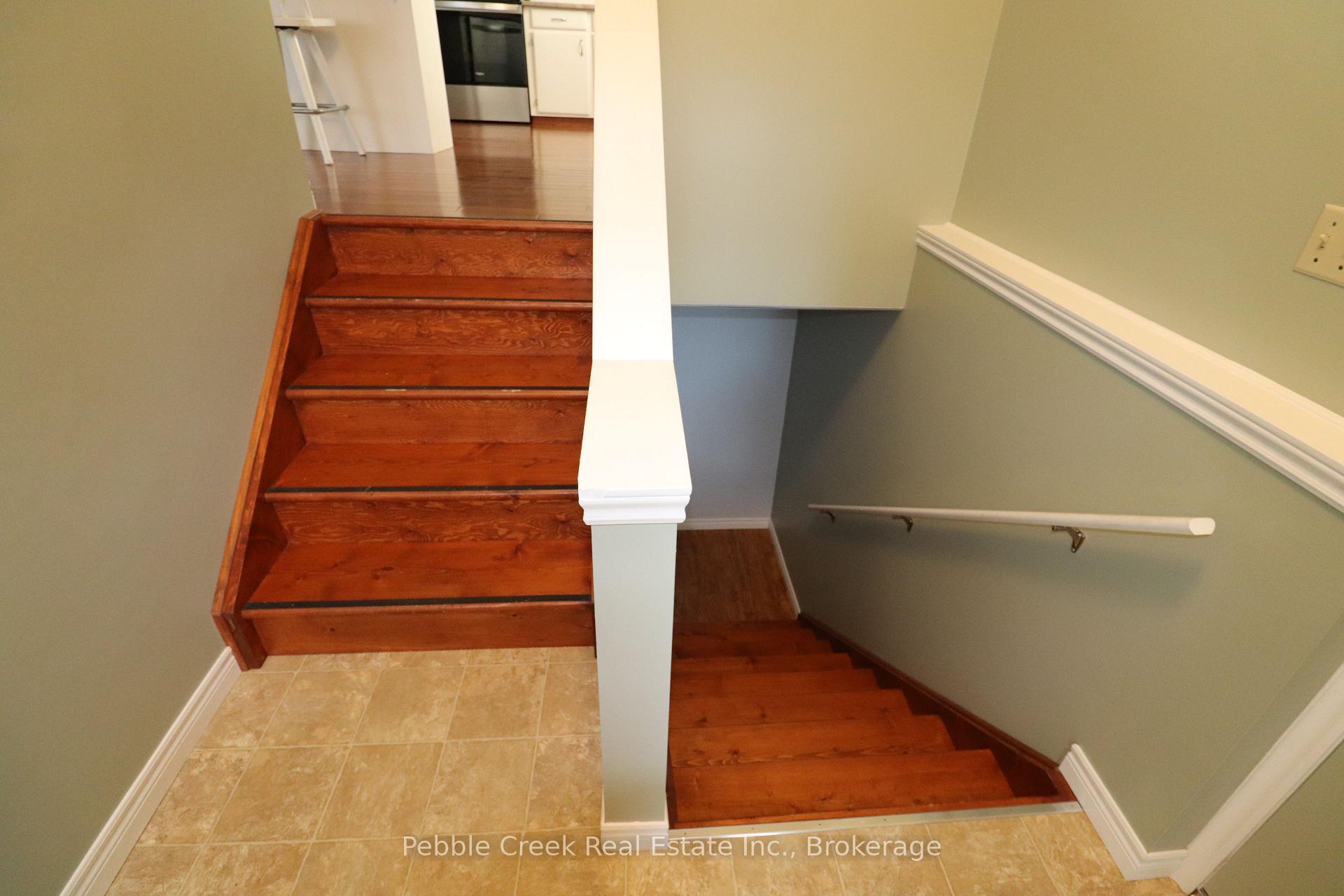 Photo 30 of 21 Suncoast Drive W, Goderich, Goderich (Town) — HOMEH