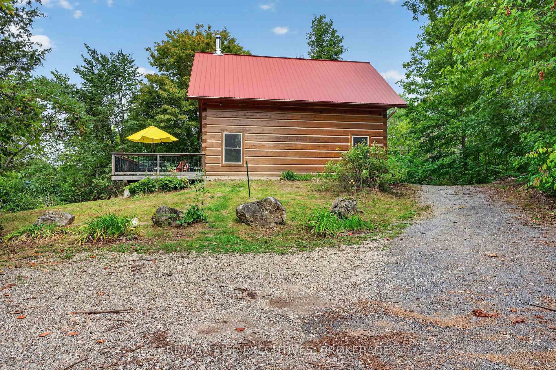 Photo 2 of 202 Deans Island Road, Rideau Lakes, Rideau Lakes (South Crosby) Twp — HOMEH