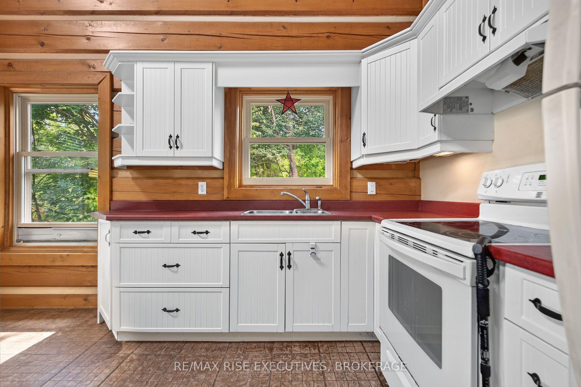 Photo 12 of 202 Deans Island Road, Rideau Lakes, Rideau Lakes (South Crosby) Twp — HOMEH