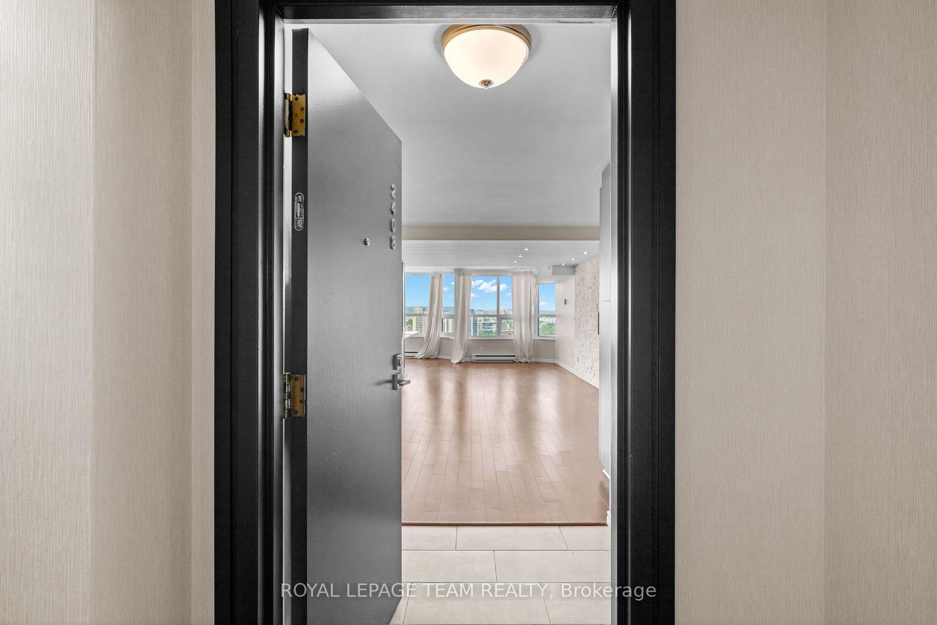 Photo 3 of Unit 2408, 1500 Riverside Drive, Ottawa, Riverview Park — HOMEH
