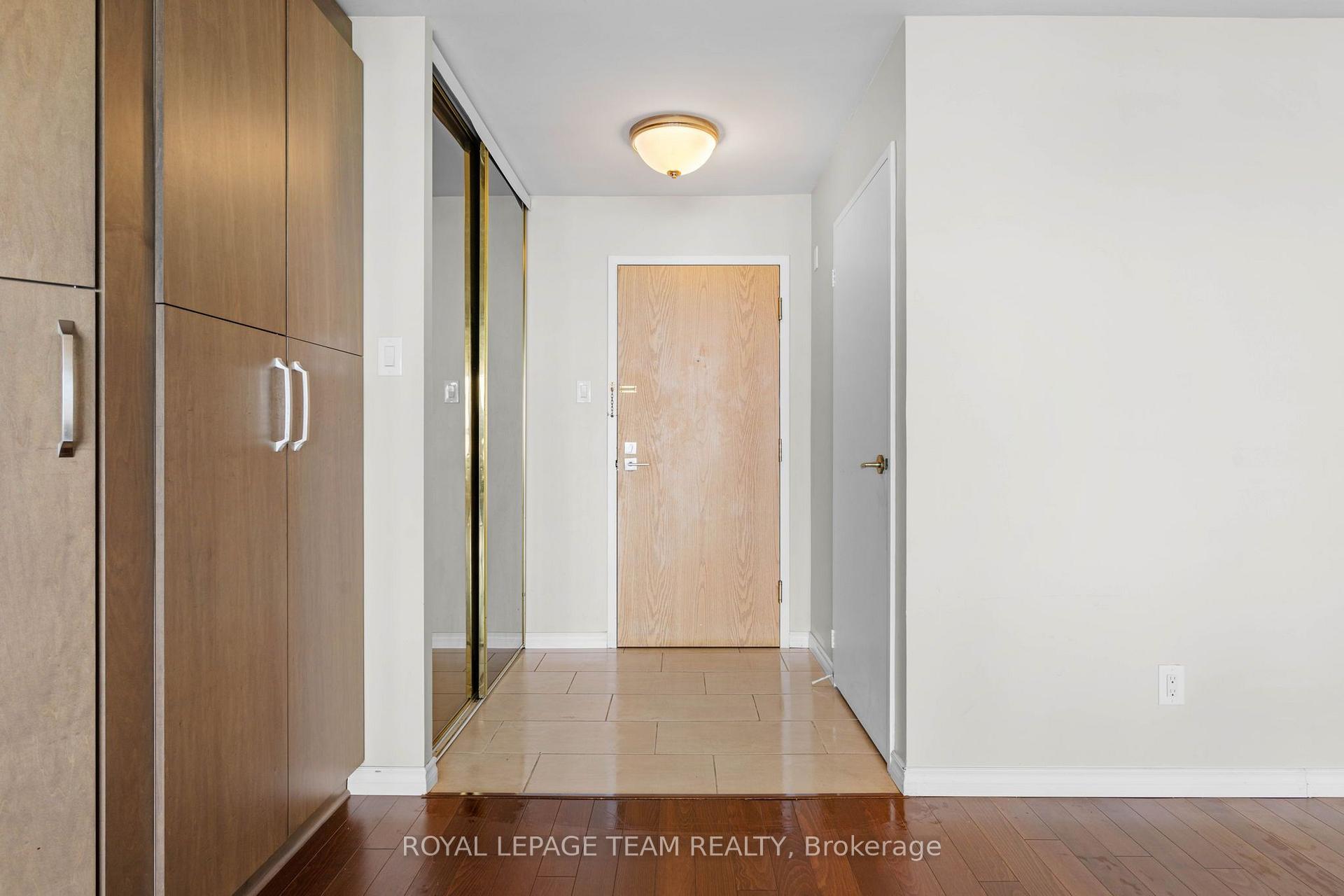 Photo 5 of Unit 2408, 1500 Riverside Drive, Ottawa, Riverview Park — HOMEH