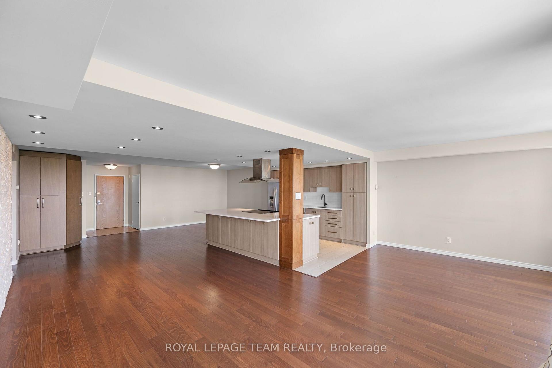 Photo 13 of Unit 2408, 1500 Riverside Drive, Ottawa, Riverview Park — HOMEH