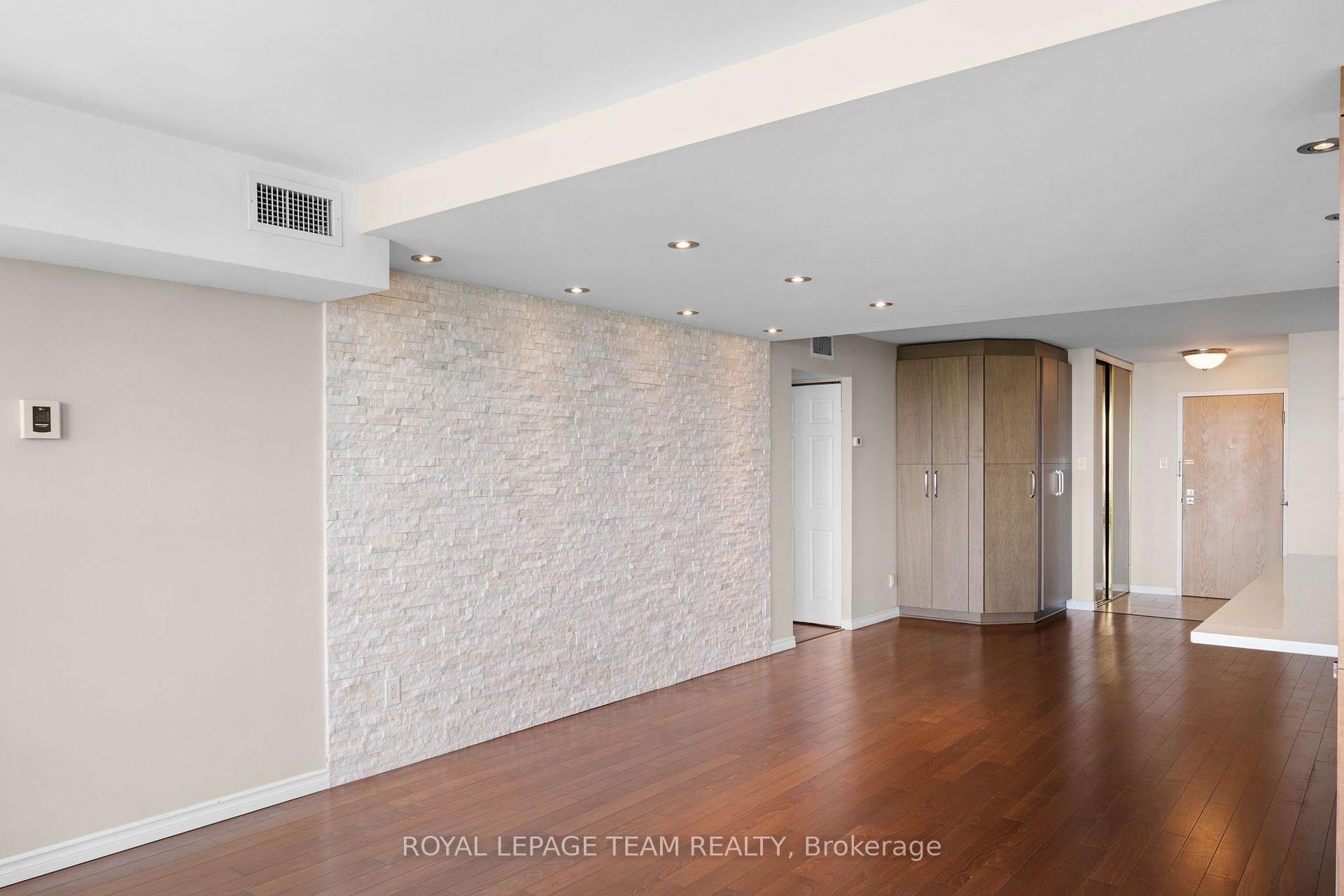 Photo 17 of Unit 2408, 1500 Riverside Drive, Ottawa, Riverview Park — HOMEH