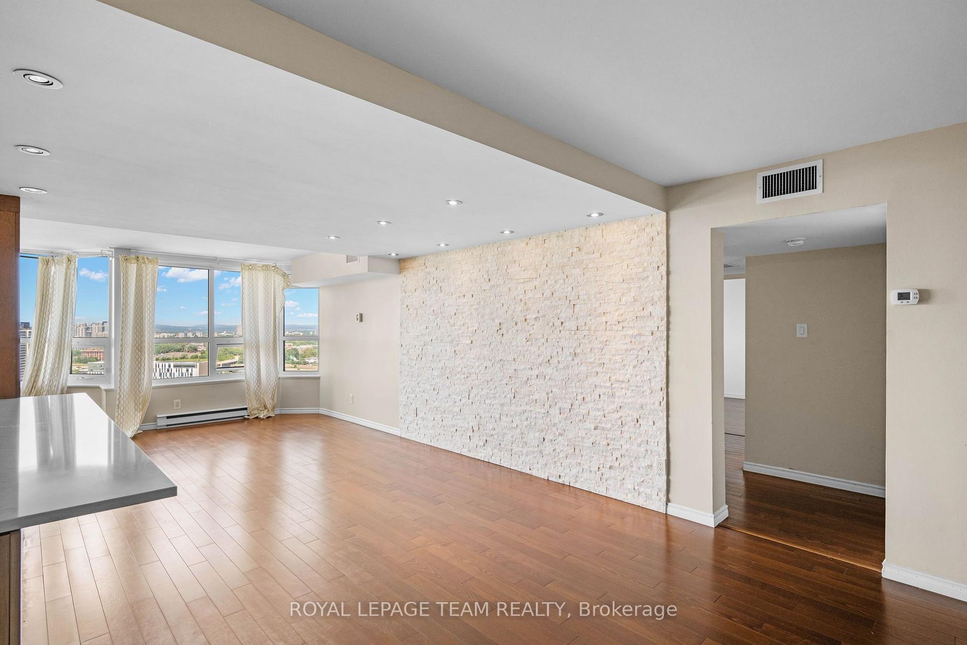 Photo 19 of Unit 2408, 1500 Riverside Drive, Ottawa, Riverview Park — HOMEH