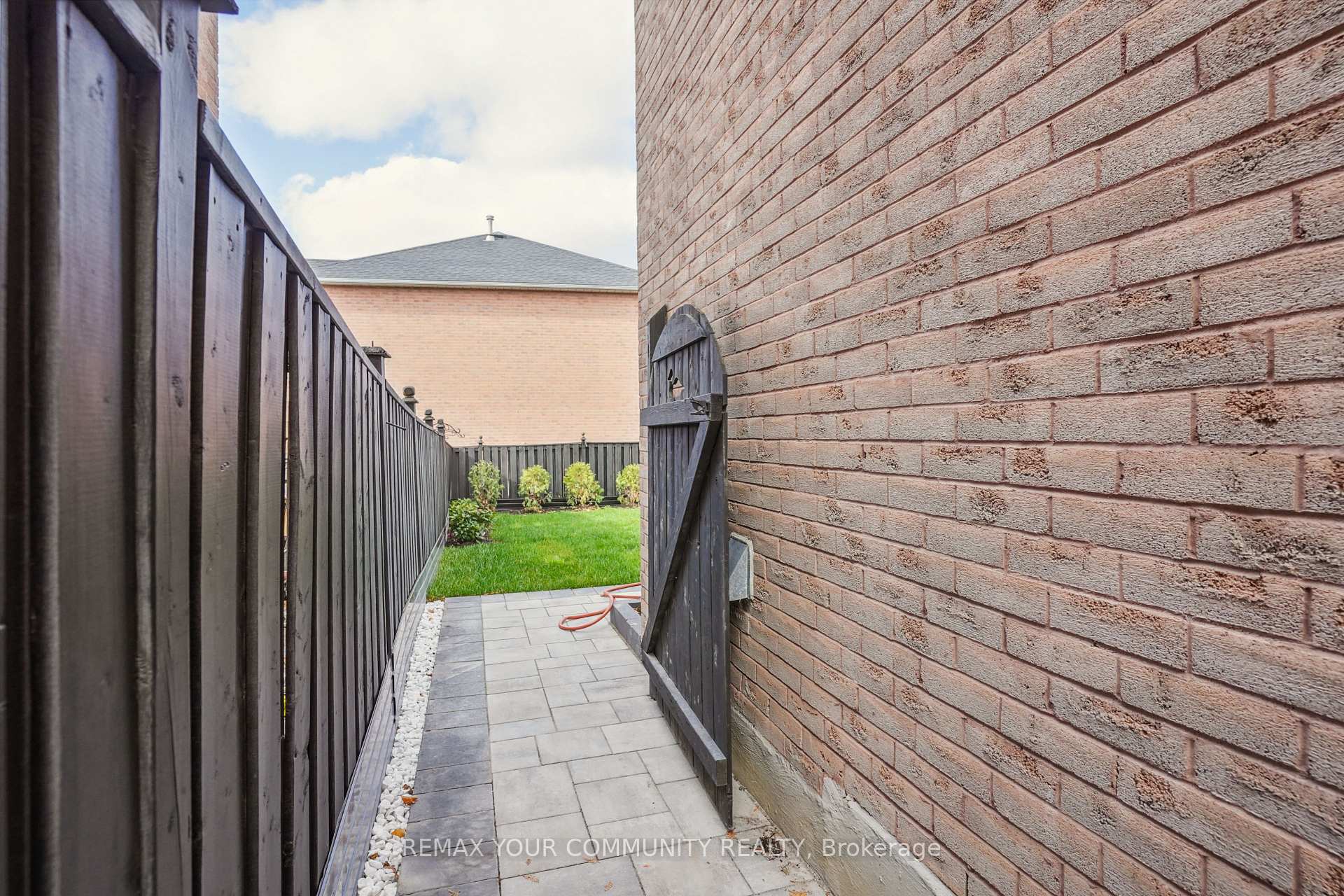 Photo 86 of 273 Delaney Drive, Ajax, Central West — HOMEH
