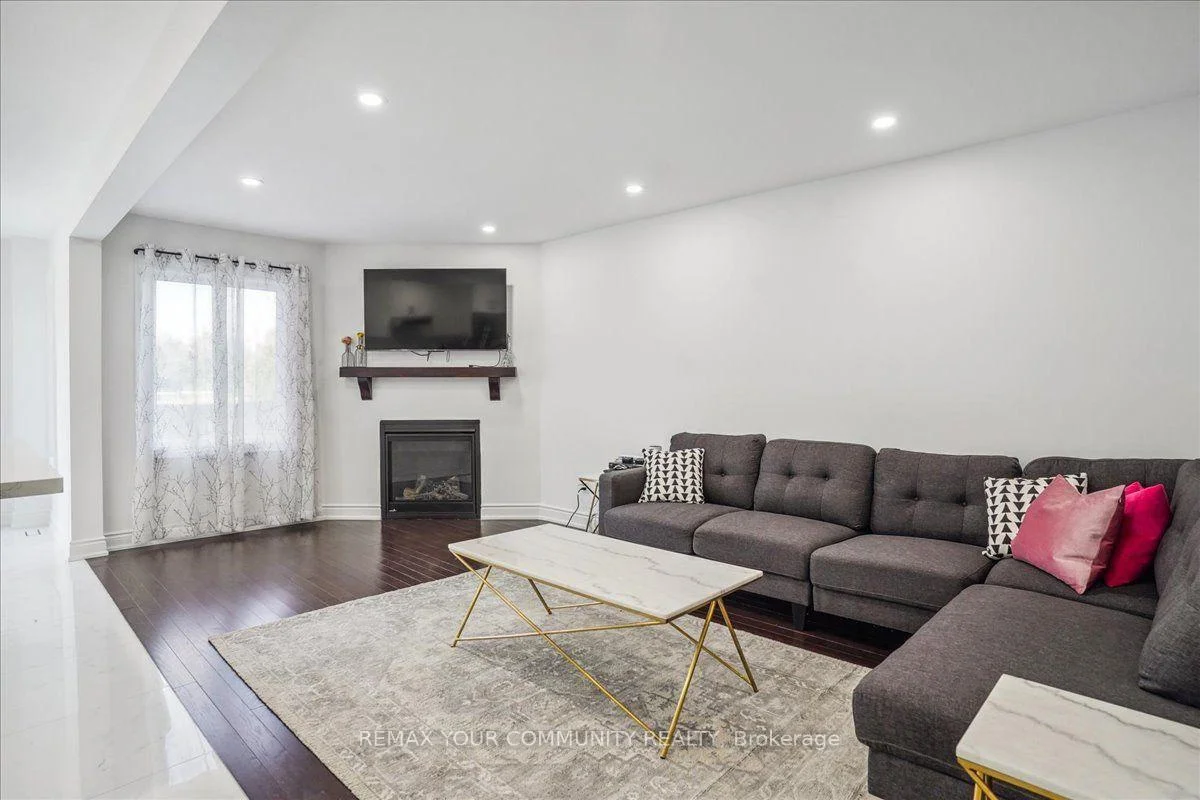 Photo 22 of 273 Delaney Drive, Ajax, Central West — HOMEH