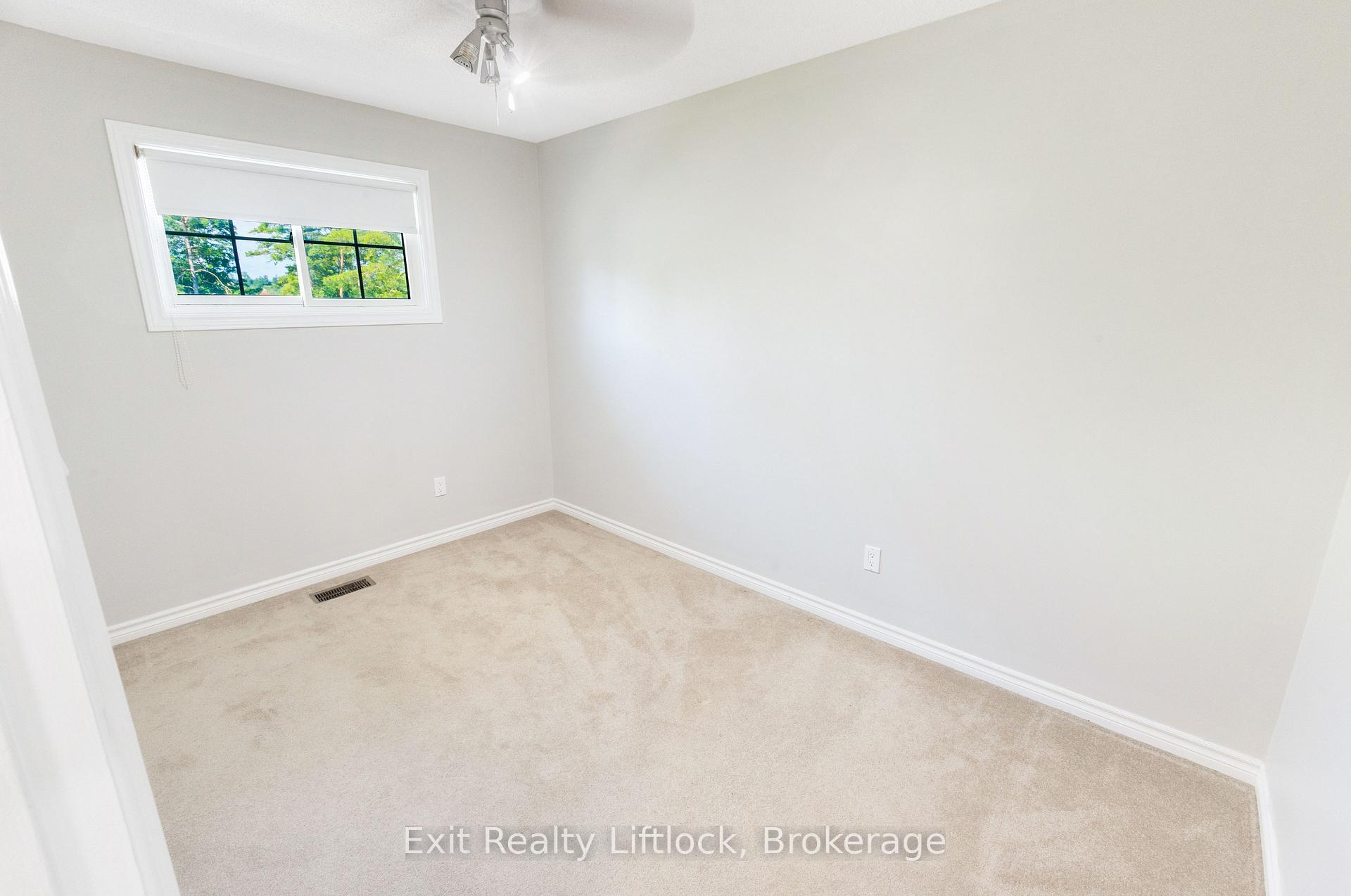 Photo 16 of 958 Smithside Court, Peterborough, Monaghan Ward 2 — HOMEH