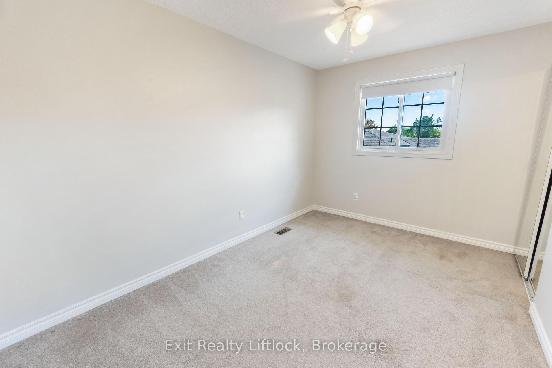 Photo 19 of 958 Smithside Court, Peterborough, Monaghan Ward 2 — HOMEH