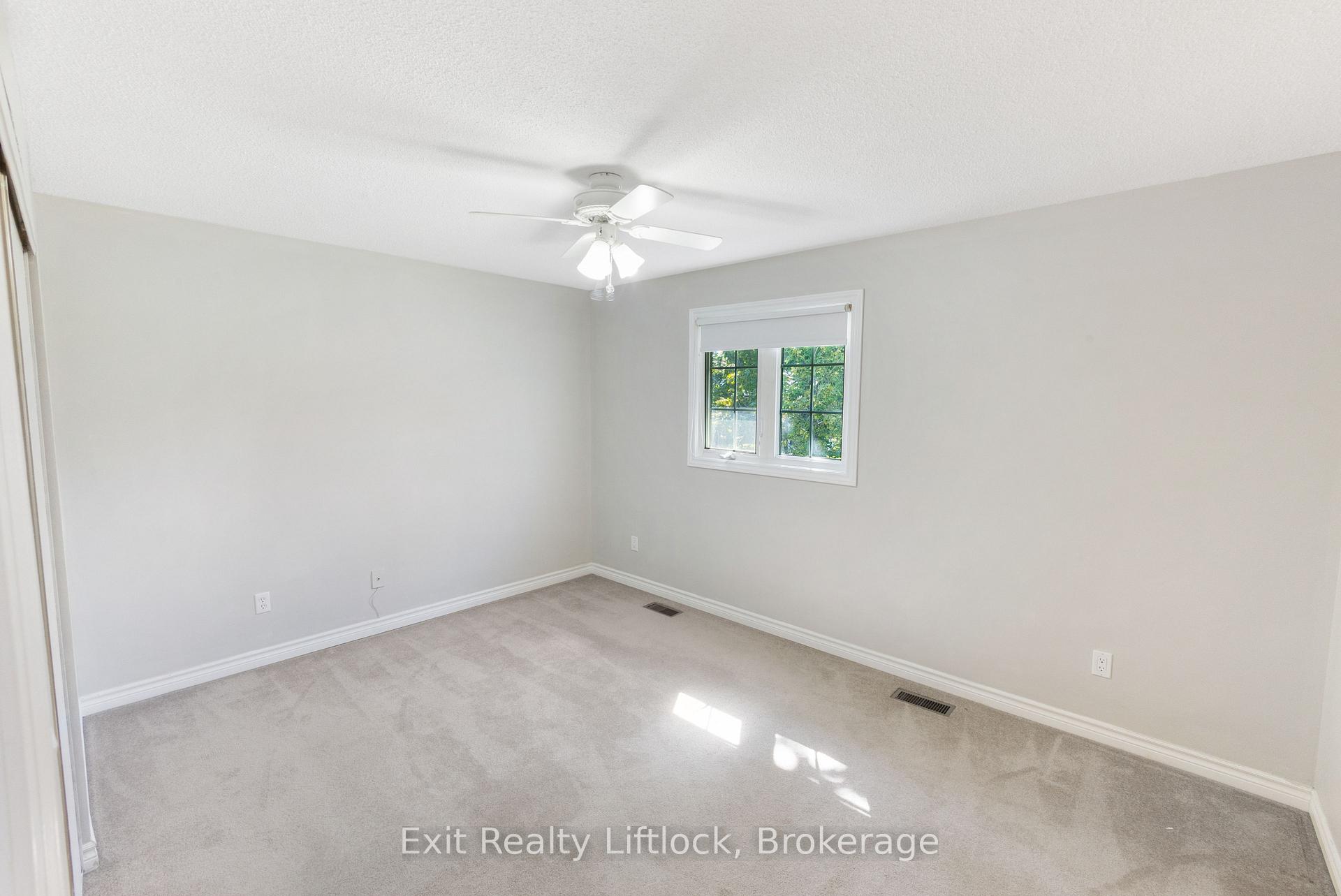 Photo 21 of 958 Smithside Court, Peterborough, Monaghan Ward 2 — HOMEH