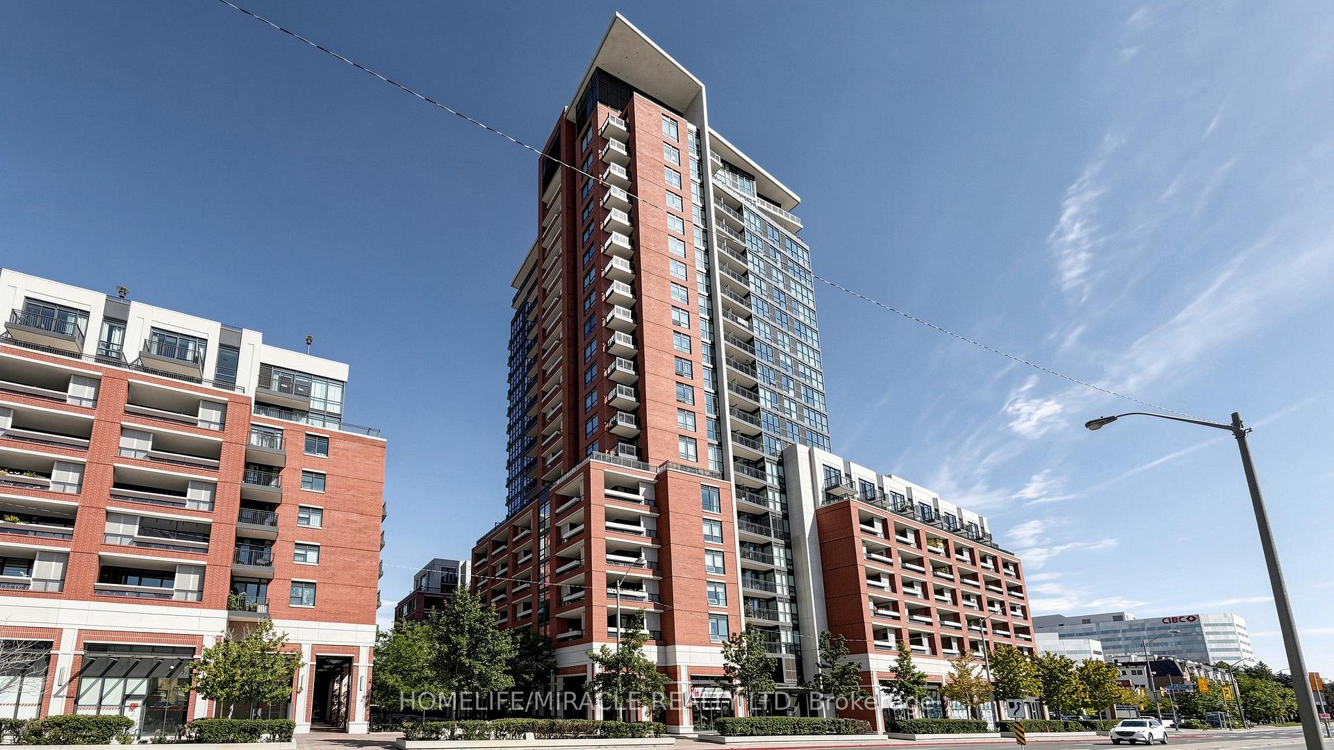 Front of Unit 407, 800 Lawrence Avenue W