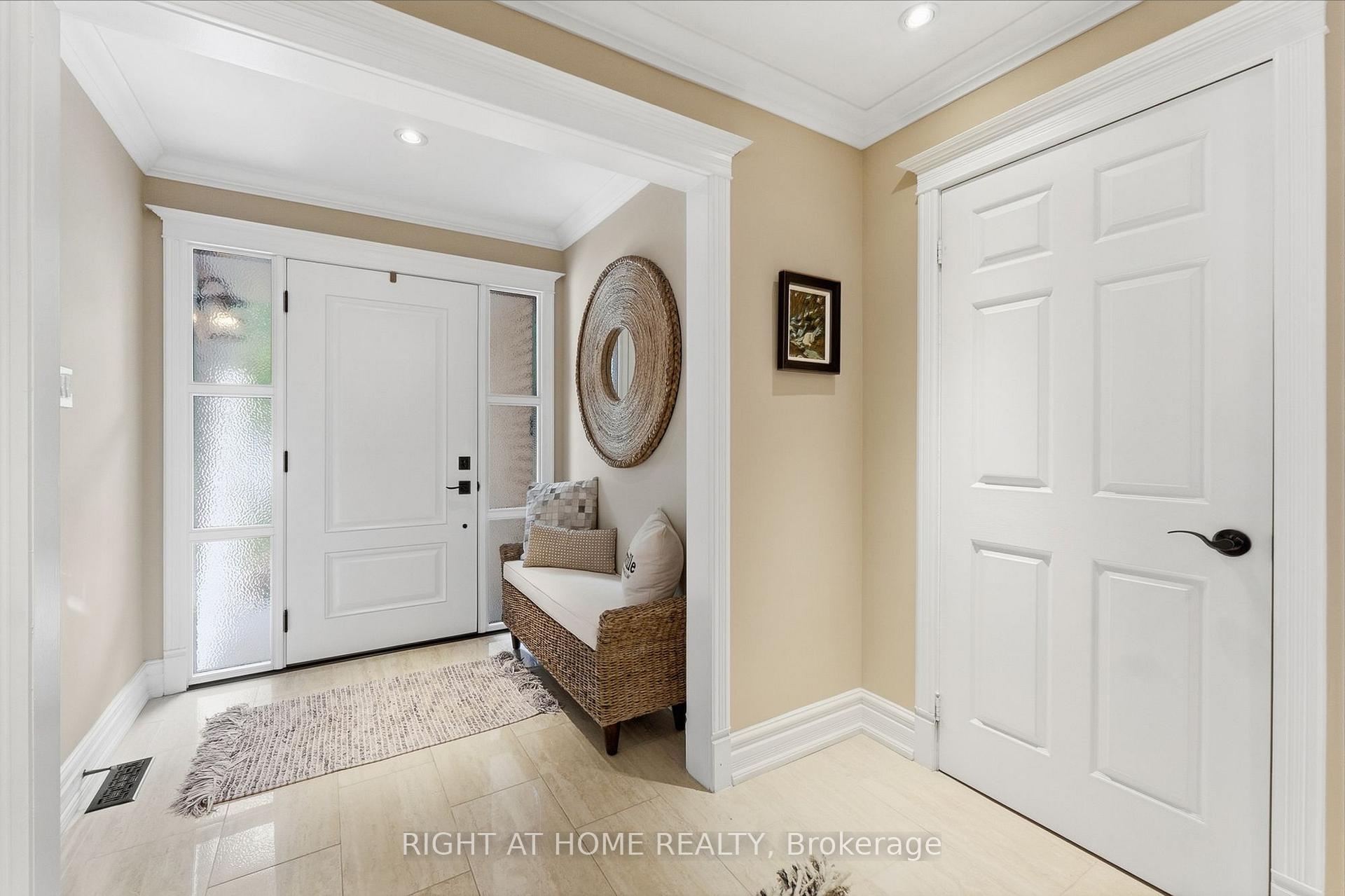 Photo 2 of 1594 Heritage Way, Oakville, Glen Abbey — HOMEH