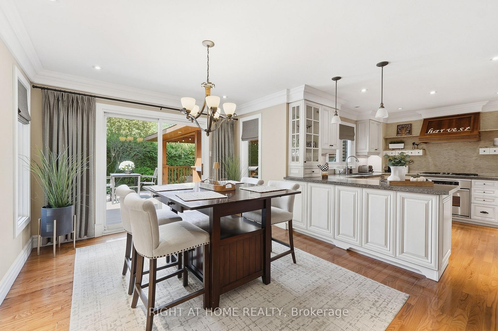 Photo 14 of 1594 Heritage Way, Oakville, Glen Abbey — HOMEH