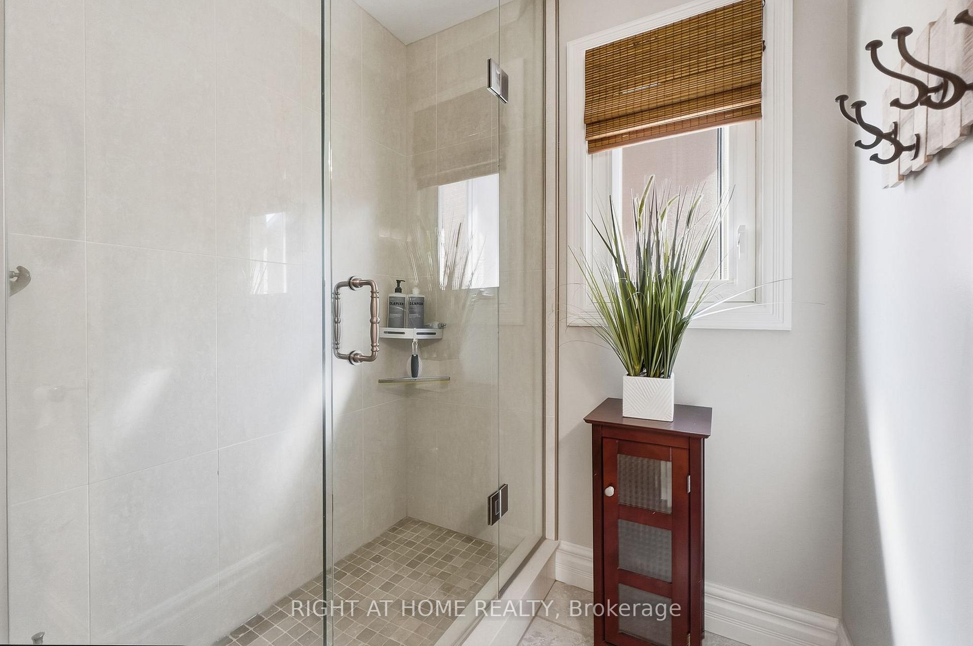 Photo 35 of 1594 Heritage Way, Oakville, Glen Abbey — HOMEH