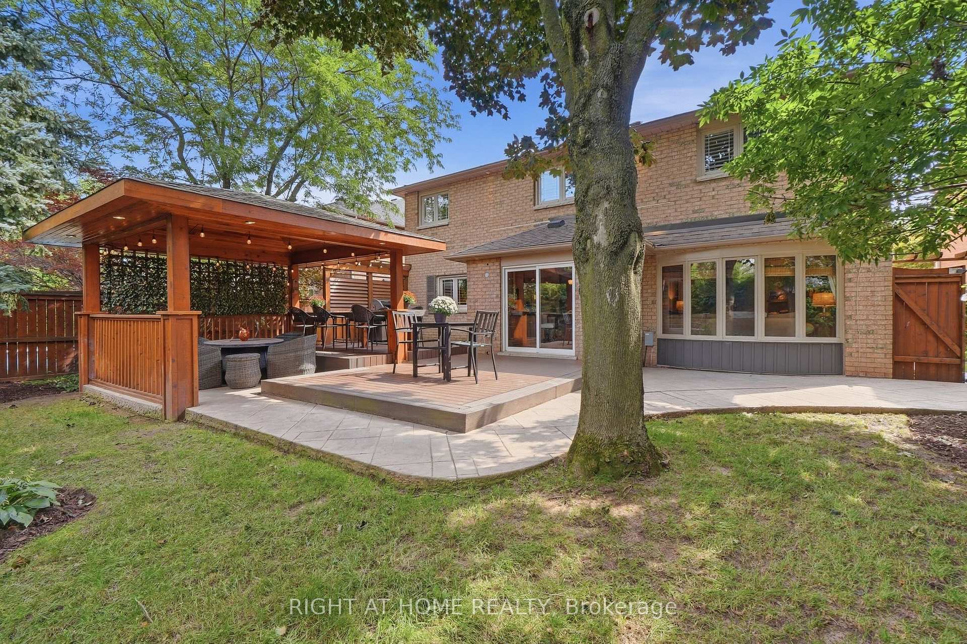 Photo 49 of 1594 Heritage Way, Oakville, Glen Abbey — HOMEH