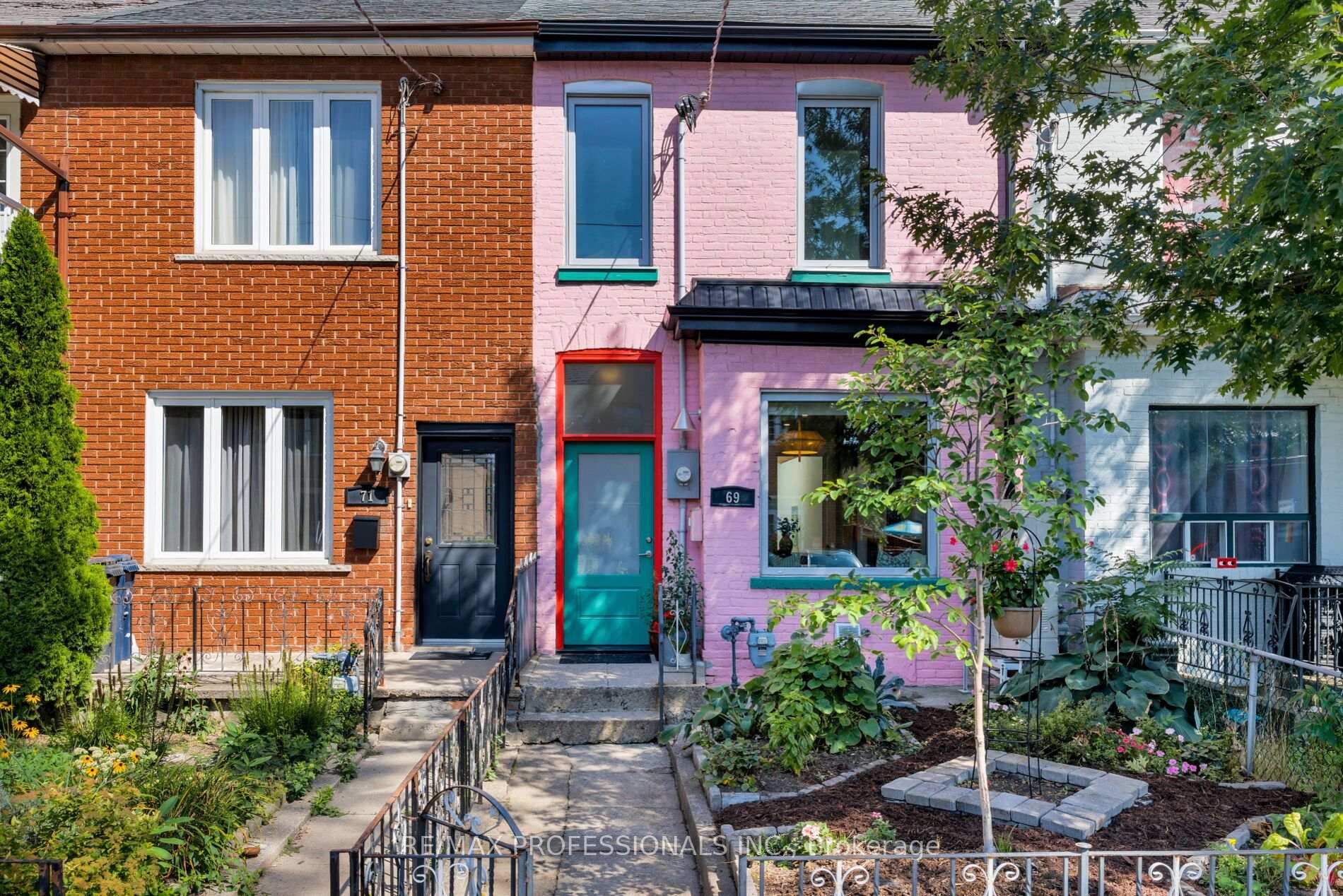 Photo 2 of 69 Sheridan Avenue, Toronto, Little Portugal — HOMEH