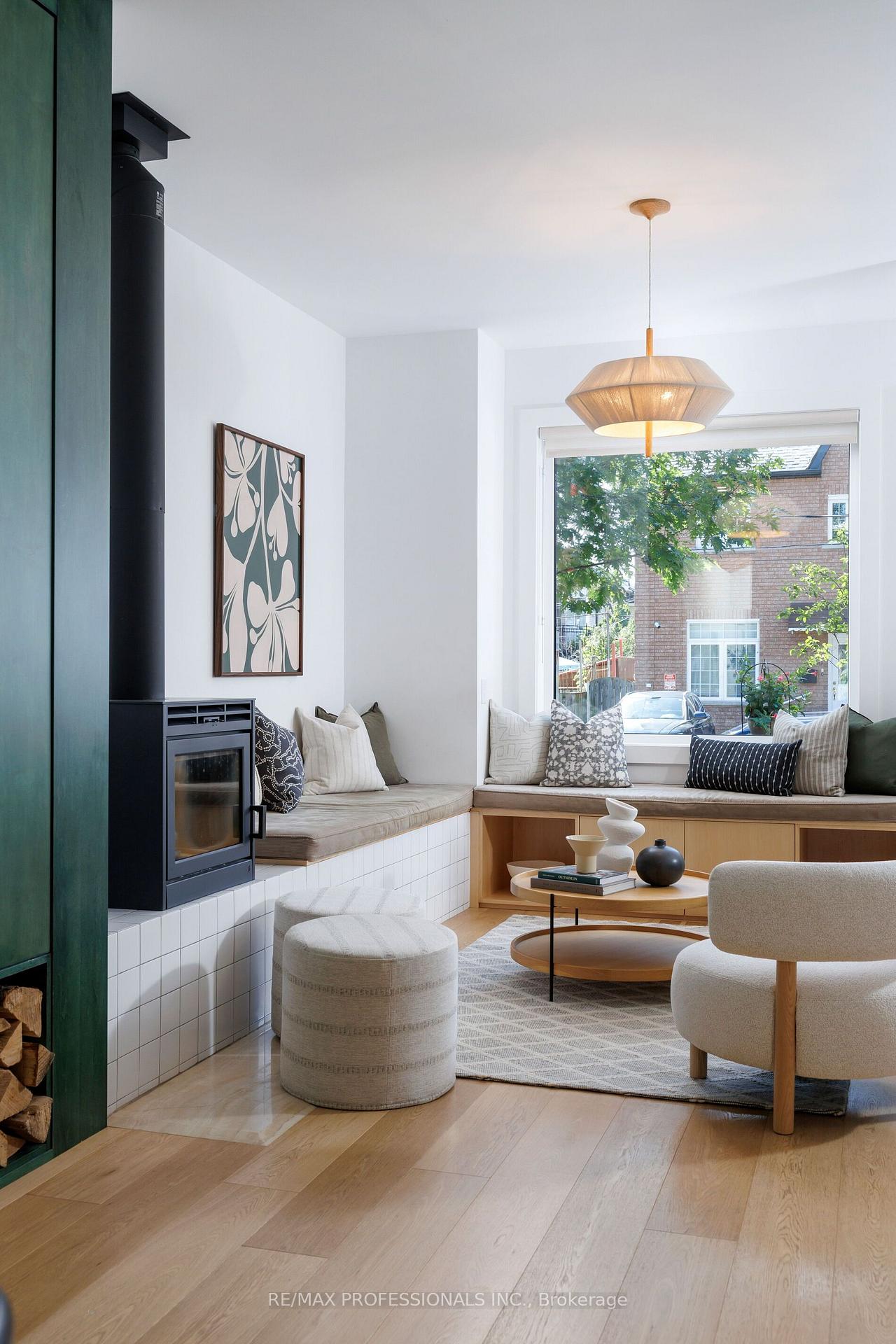 Photo 6 of 69 Sheridan Avenue, Toronto, Little Portugal — HOMEH