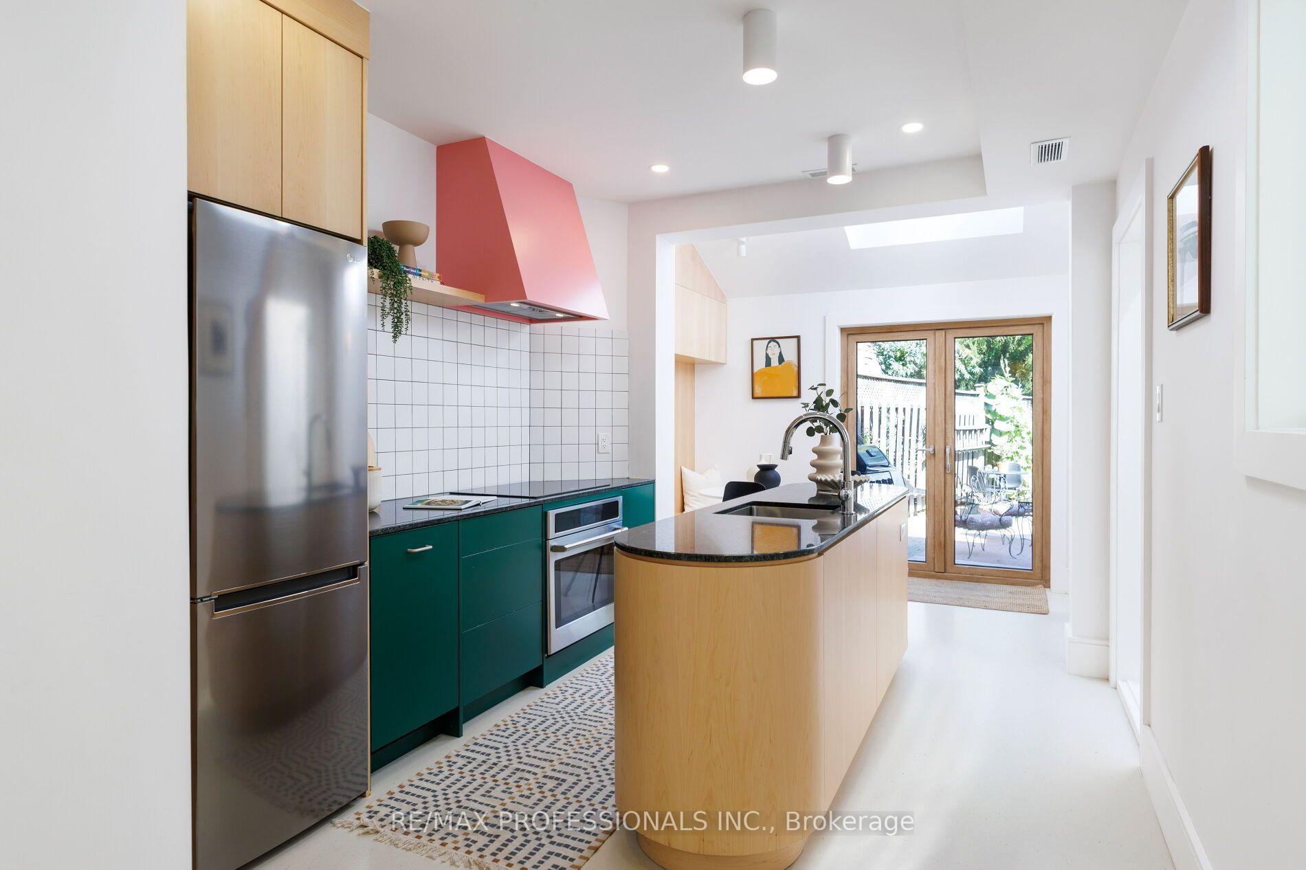 Photo 15 of 69 Sheridan Avenue, Toronto, Little Portugal — HOMEH