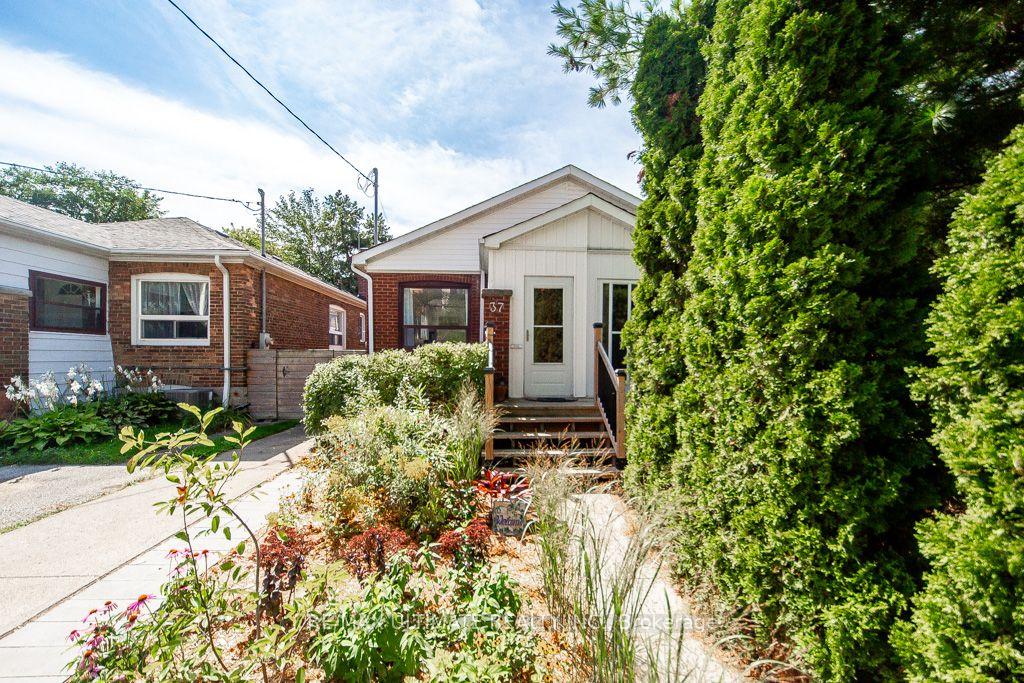 Photo 2 of 37 Gowan Avenue, Toronto, Broadview North — HOMEH