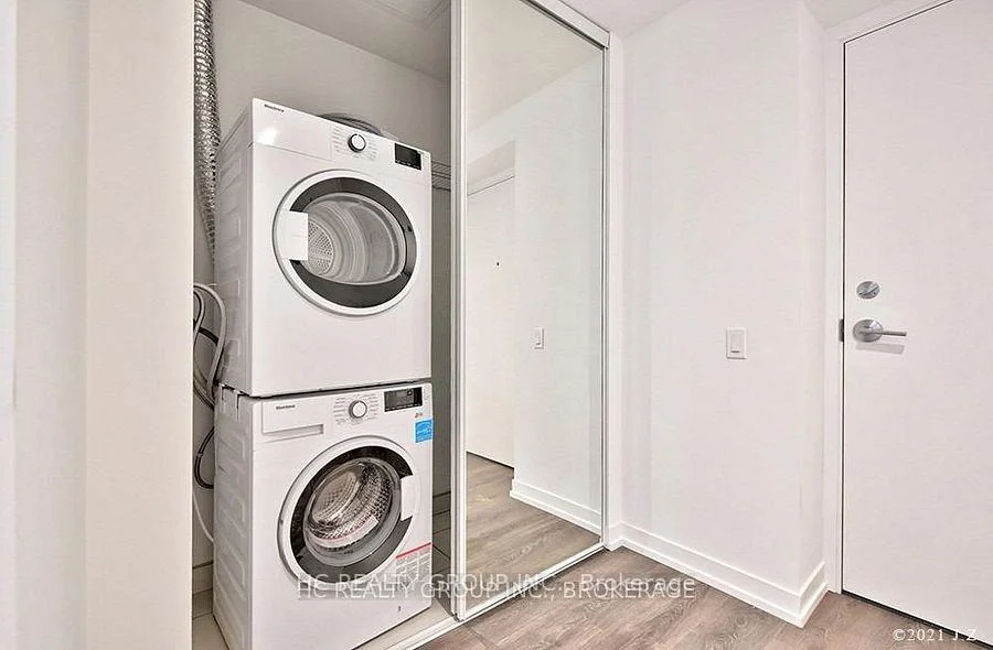 Photo 8 of Unit 3815, 950 Portage Parkway, Vaughan, Vaughan Corporate Centre — HOMEH