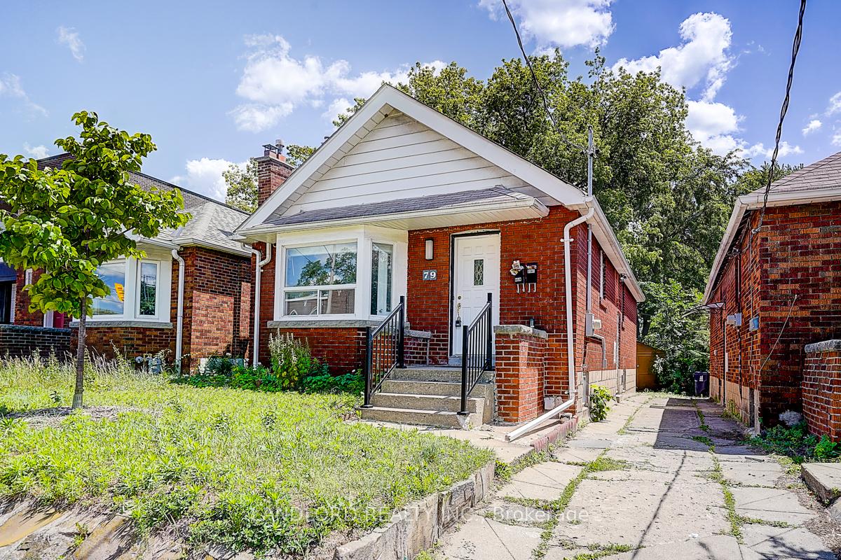 Photo 2 of Unit Lower, 79 O'Connor Drive, Toronto, Broadview North — HOMEH