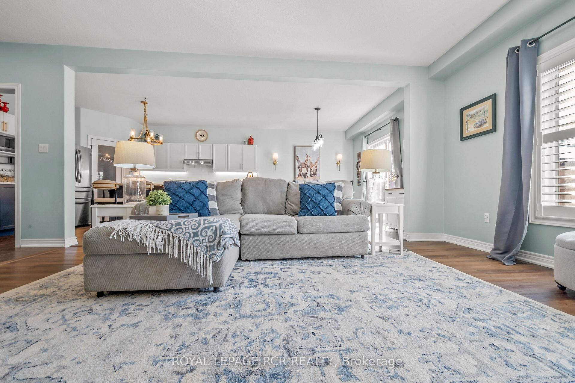 Photo 8 of 85 Laverty Crescent, Orangeville — HOMEH