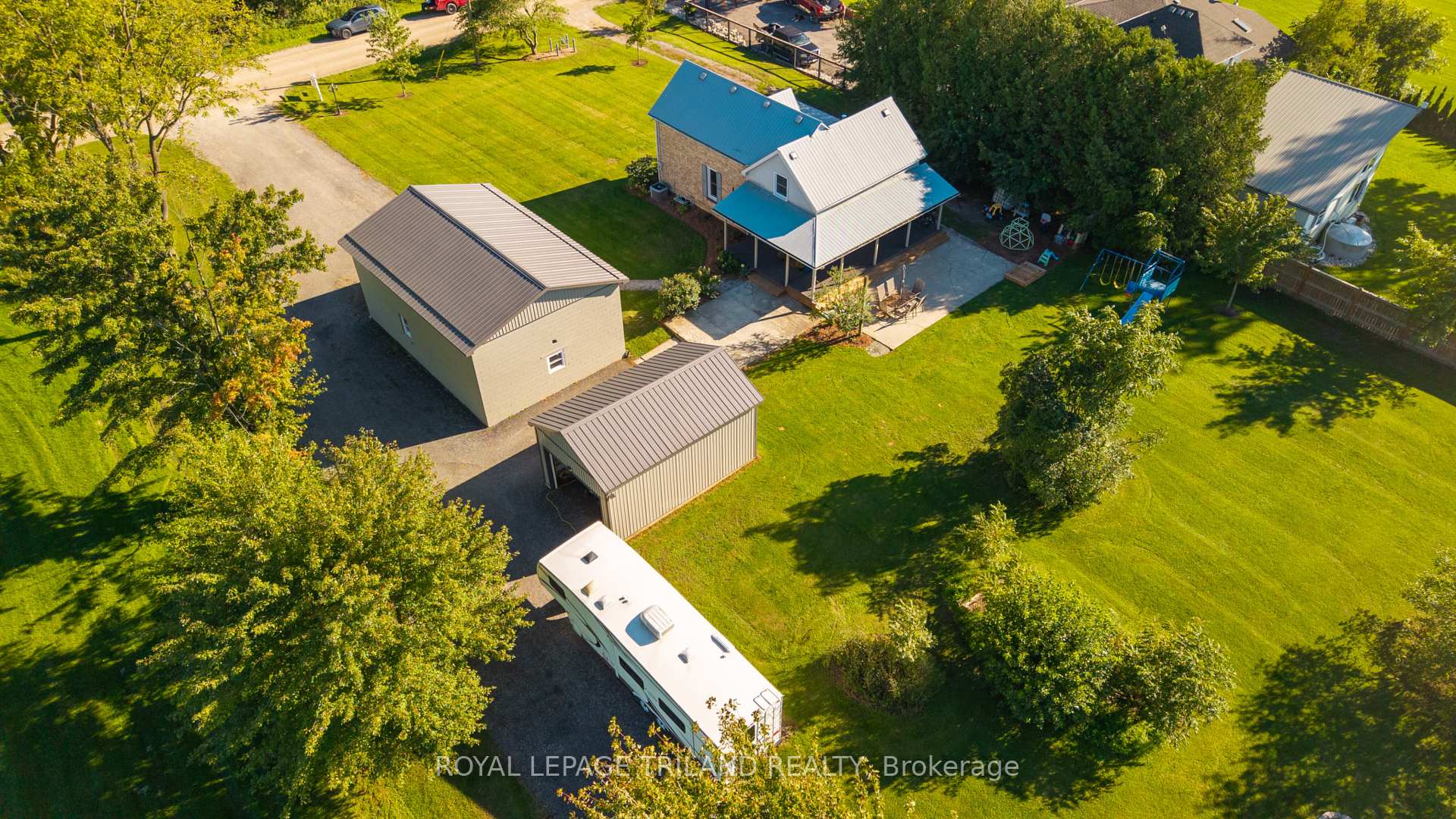 Photo 2 of 6374 Falconbridge Drive, Southwest Middlesex, Appin — HOMEH