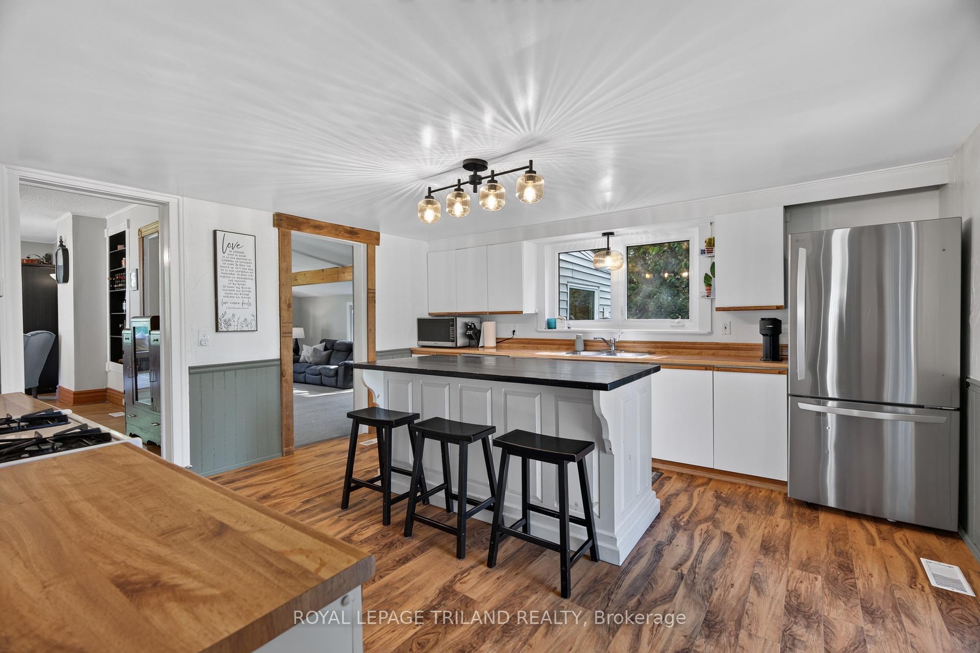 Photo 8 of 6374 Falconbridge Drive, Southwest Middlesex, Appin — HOMEH