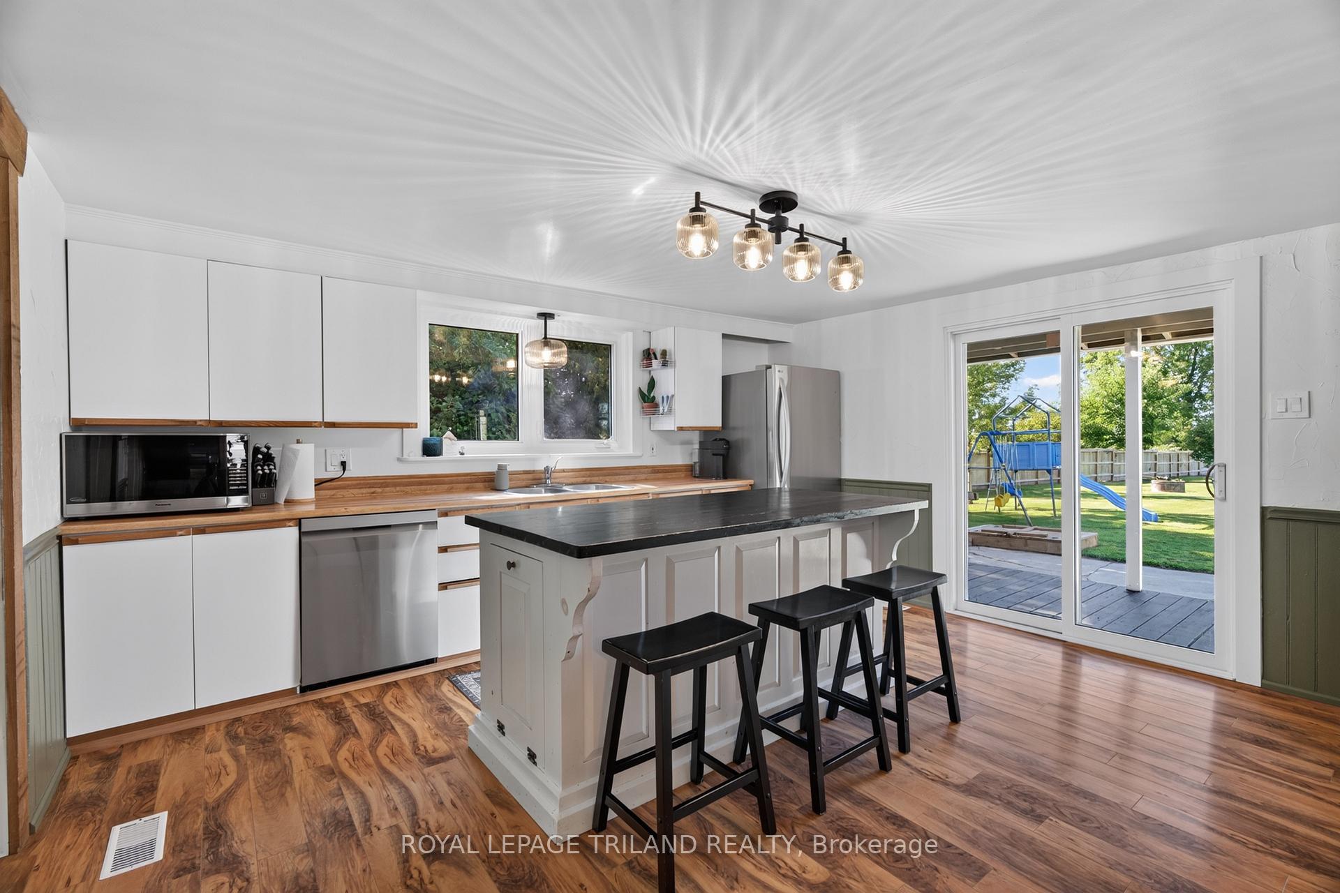 Photo 12 of 6374 Falconbridge Drive, Southwest Middlesex, Appin — HOMEH