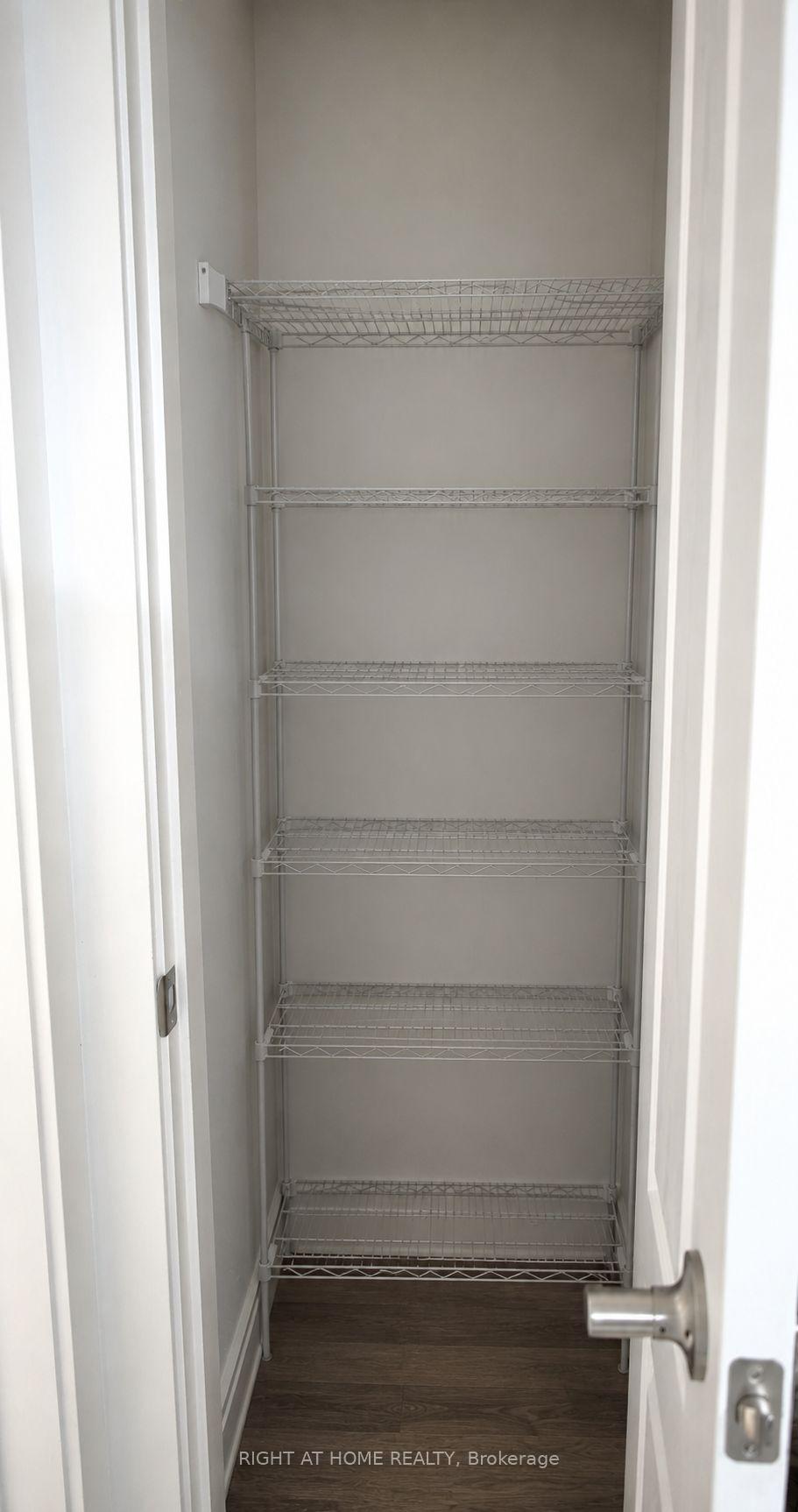 Photo 9 of Unit 2216, 10 Westmeath Lane, Markham, Cornell — HOMEH
