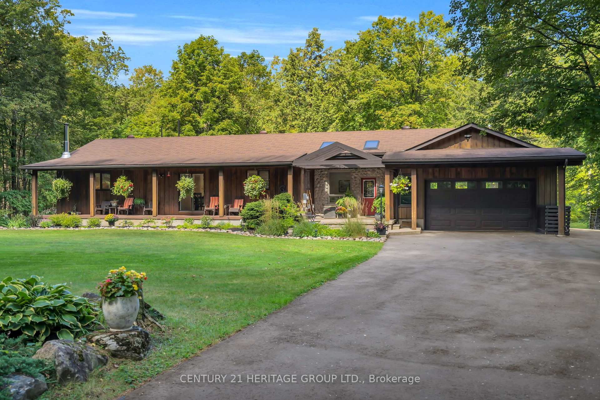 Photo 1 of 116 Mill Pond Side Road, Oro-Medonte, Rural Oro-Medonte — HOMEH