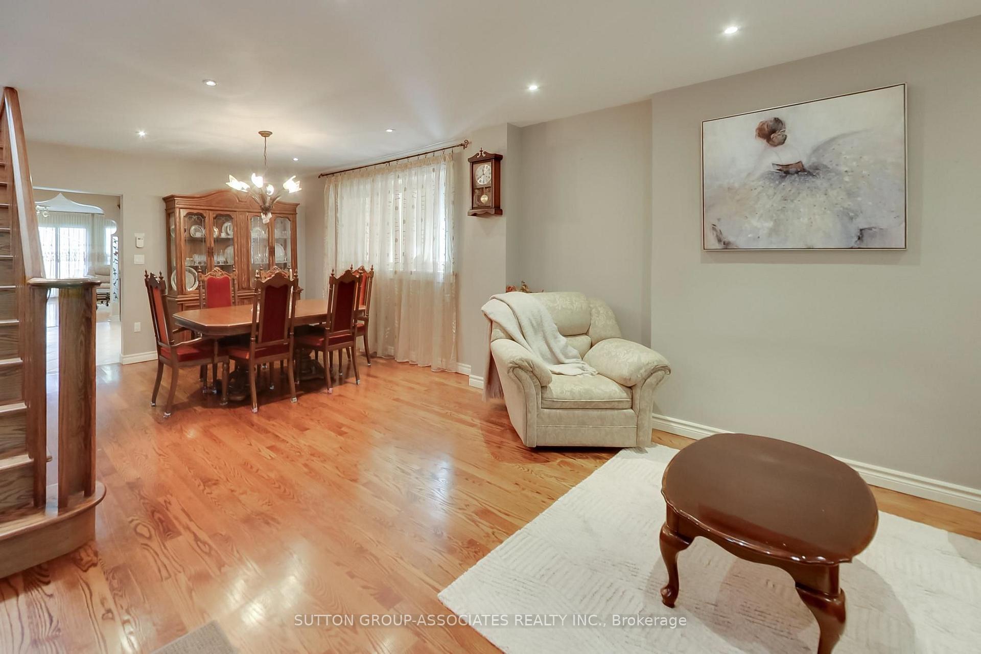 Photo 3 of 82 Helena Avenue, Toronto, Wychwood — HOMEH