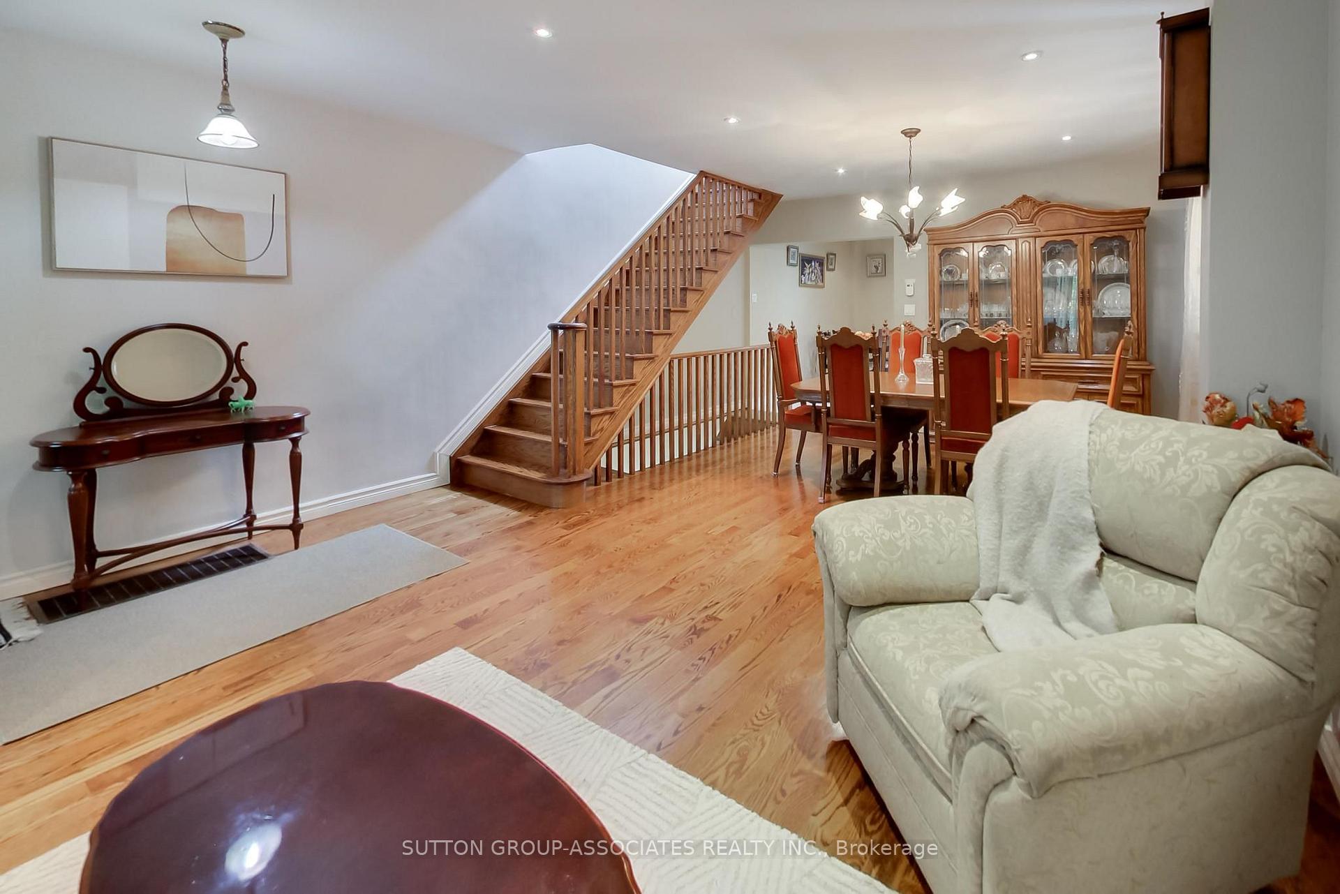 Photo 6 of 82 Helena Avenue, Toronto, Wychwood — HOMEH