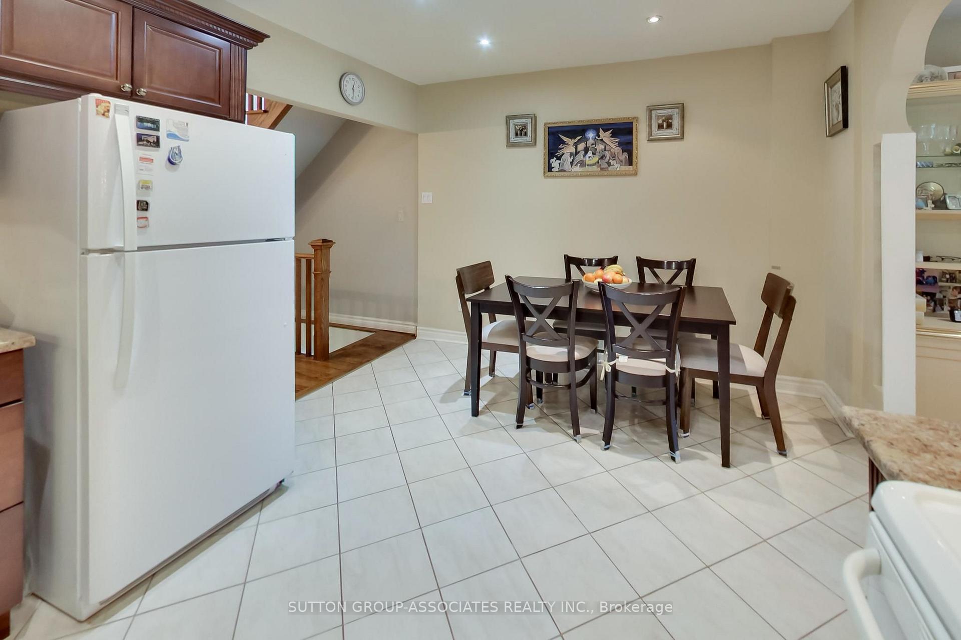 Photo 12 of 82 Helena Avenue, Toronto, Wychwood — HOMEH