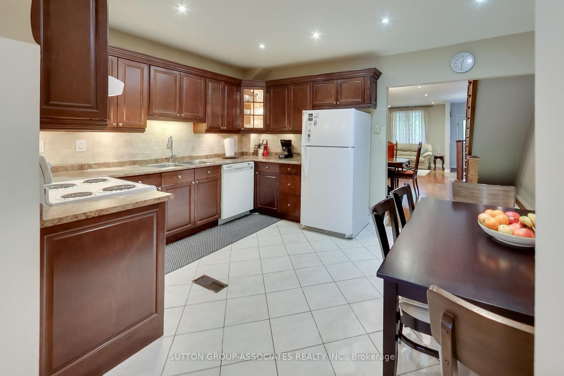 Photo 13 of 82 Helena Avenue, Toronto, Wychwood — HOMEH