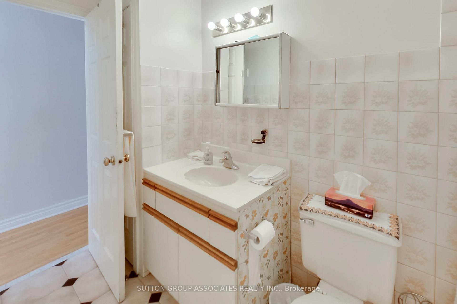 Photo 28 of 82 Helena Avenue, Toronto, Wychwood — HOMEH