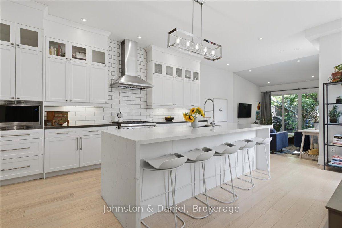 Photo 7 of 175 Brunswick Avenue, Toronto, University — HOMEH