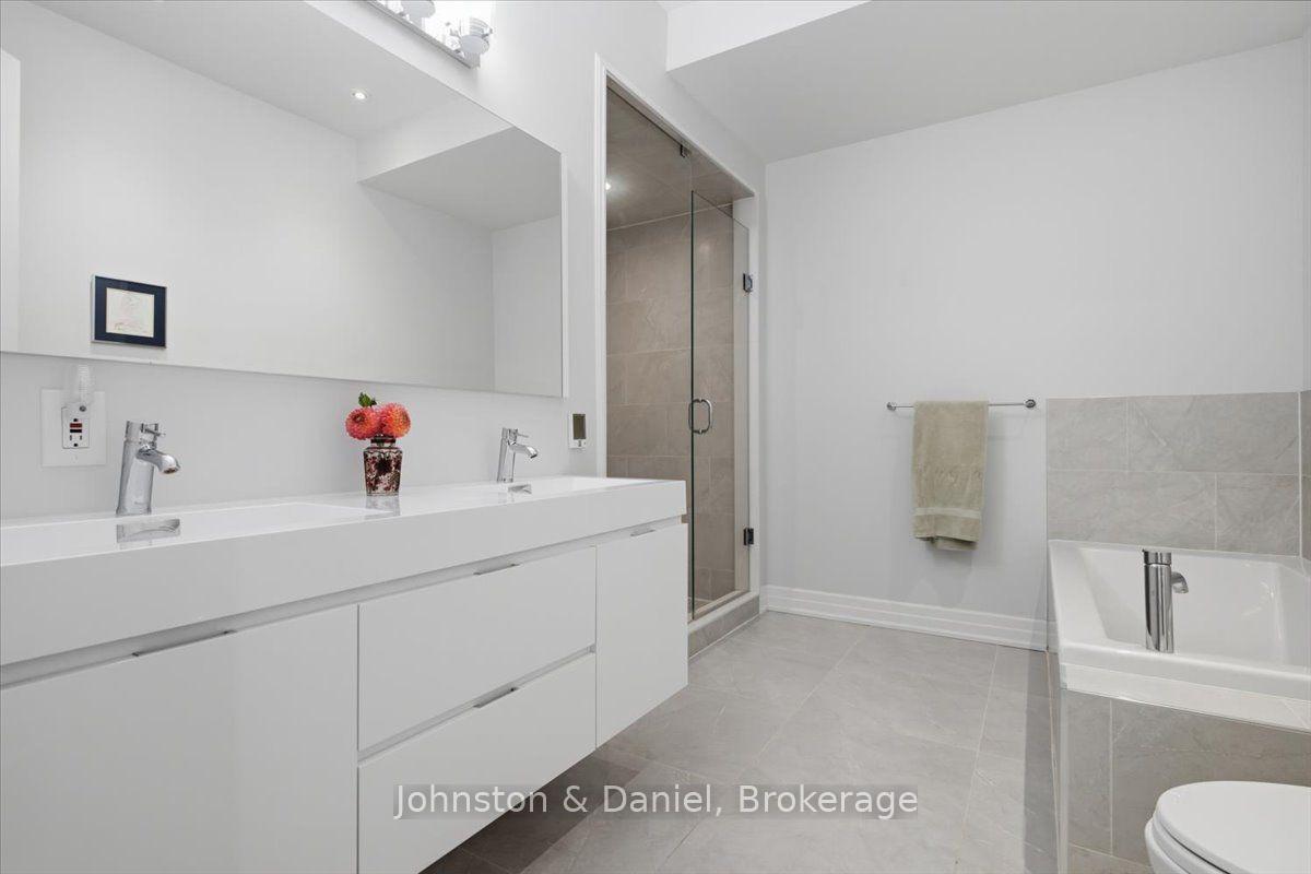 Photo 17 of 175 Brunswick Avenue, Toronto, University — HOMEH