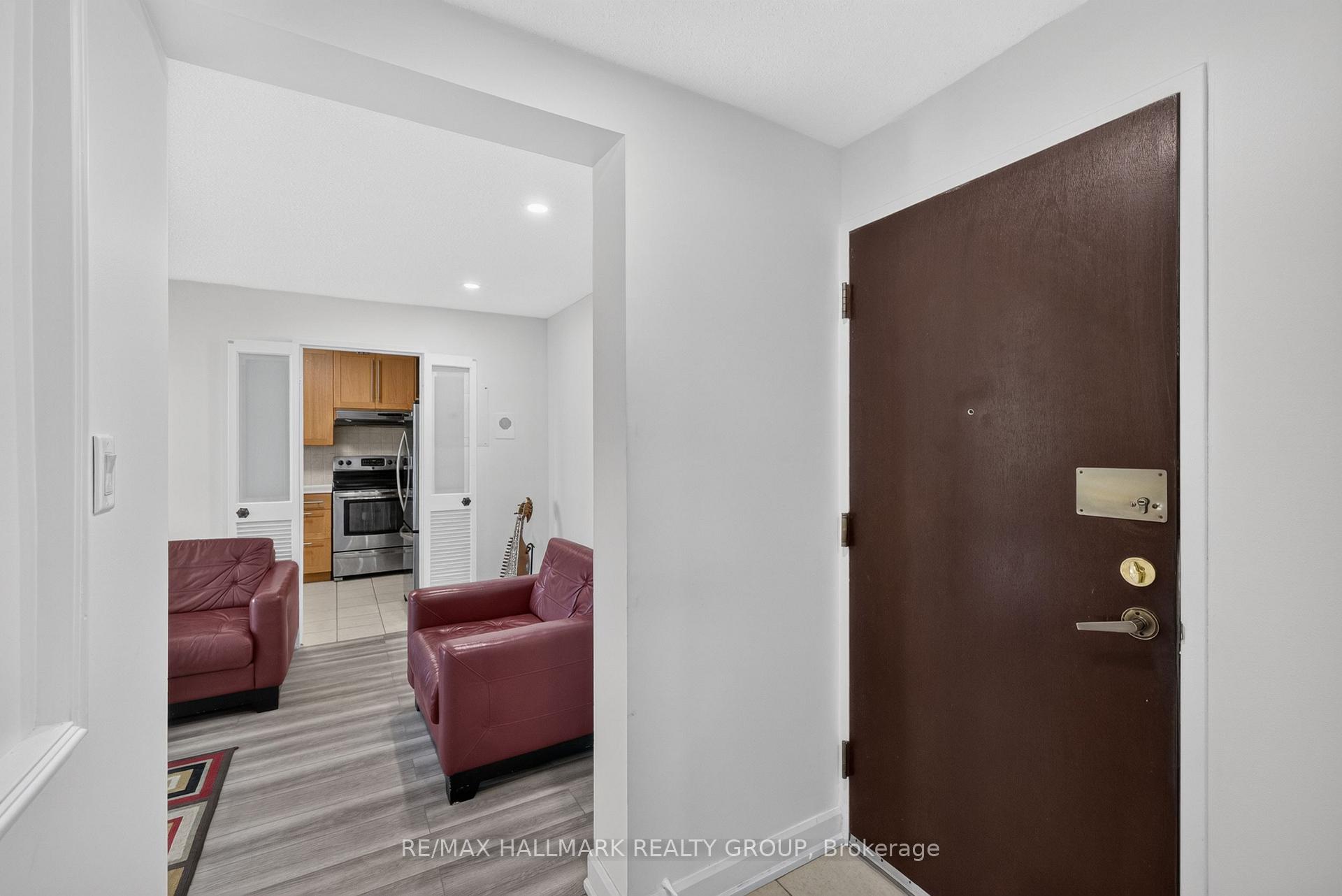 Photo 6 of Unit 313, 1505 Baseline Road, Ottawa, Copeland Park — HOMEH