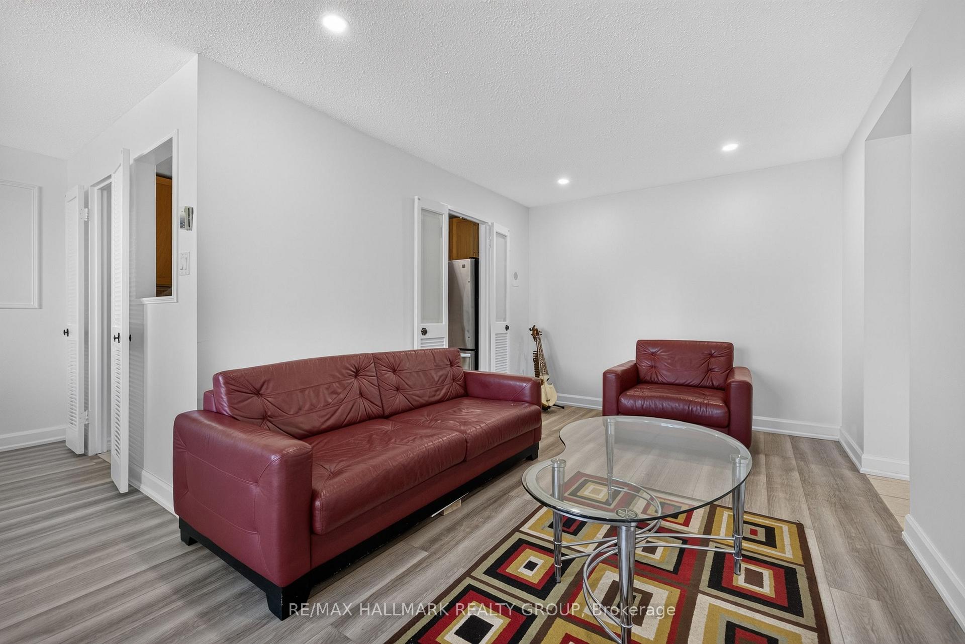 Photo 10 of Unit 313, 1505 Baseline Road, Ottawa, Copeland Park — HOMEH