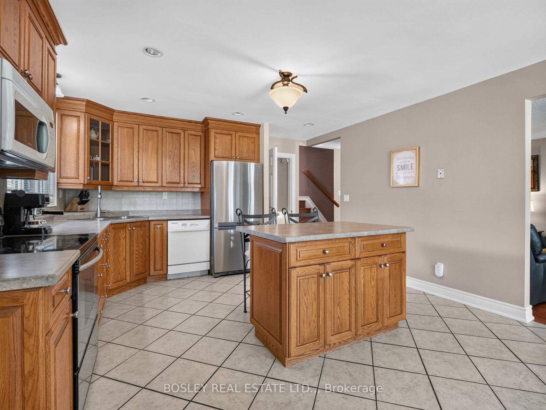 Photo 5 of 5 Bendingroad Crescent, St. Catharines, Lakeport — HOMEH