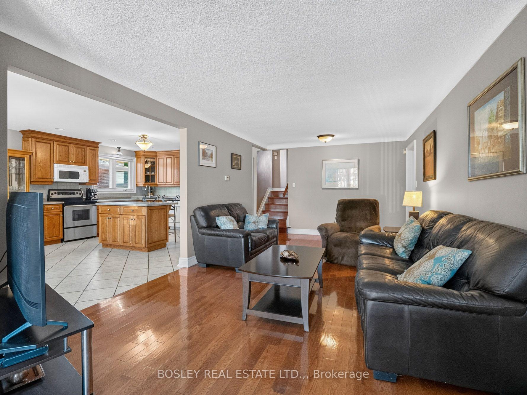 Photo 11 of 5 Bendingroad Crescent, St. Catharines, Lakeport — HOMEH