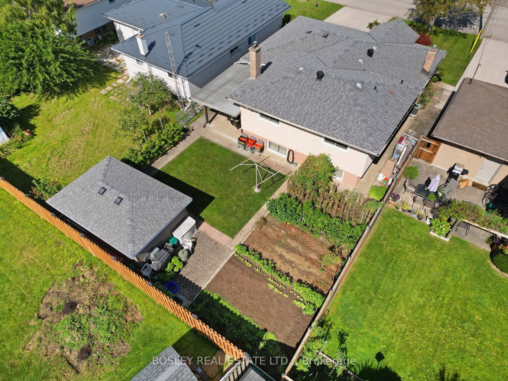 Photo 34 of 5 Bendingroad Crescent, St. Catharines, Lakeport — HOMEH