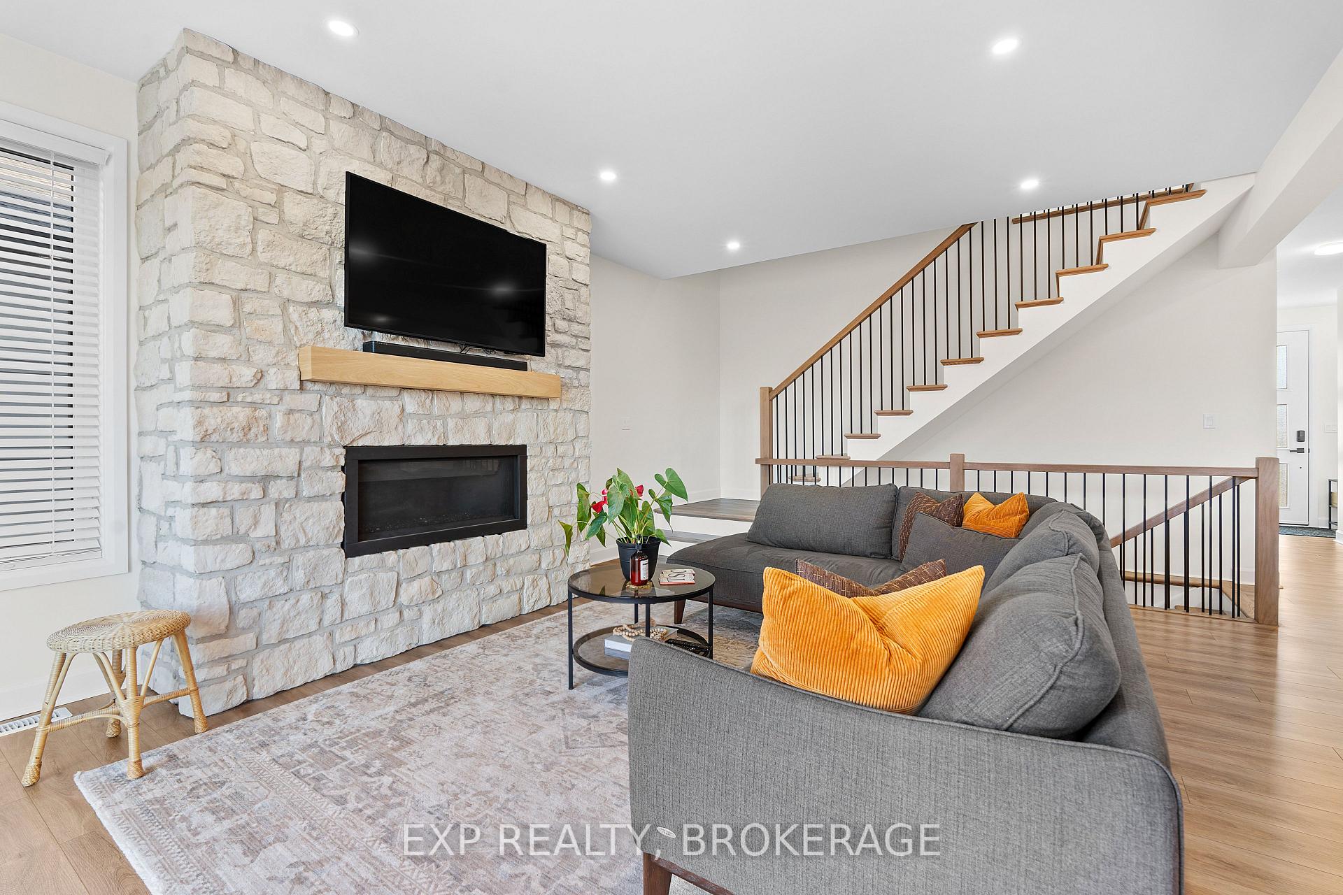 Photo 9 of 121 Creighton Drive, Loyalist, Lennox and Addington - South — HOMEH