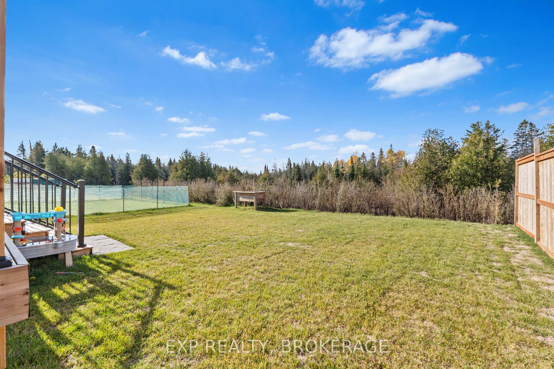 Photo 43 of 121 Creighton Drive, Loyalist, Lennox and Addington - South — HOMEH
