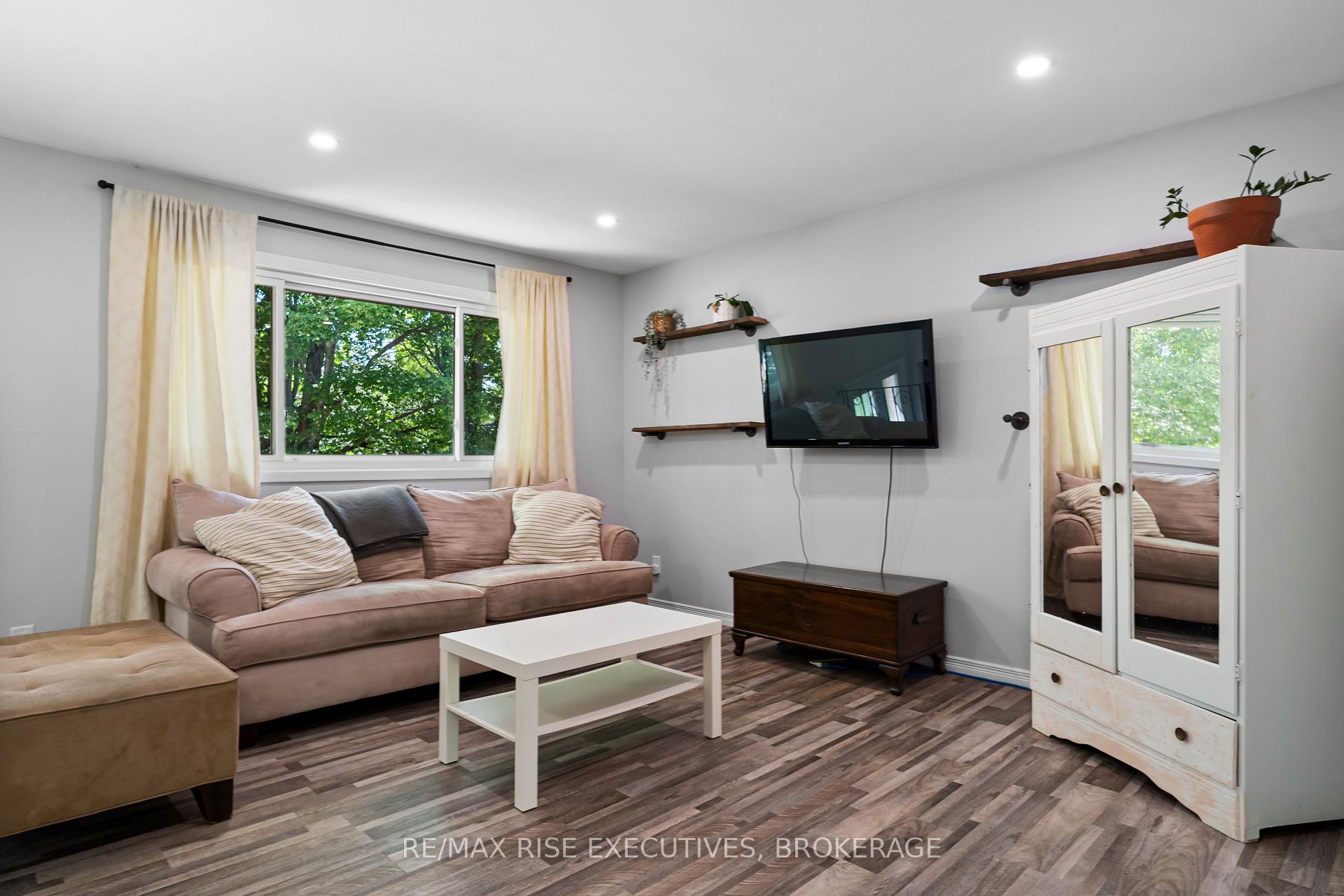 Photo 6 of 3326 Van Order Road, Kingston, City North of 401 — HOMEH