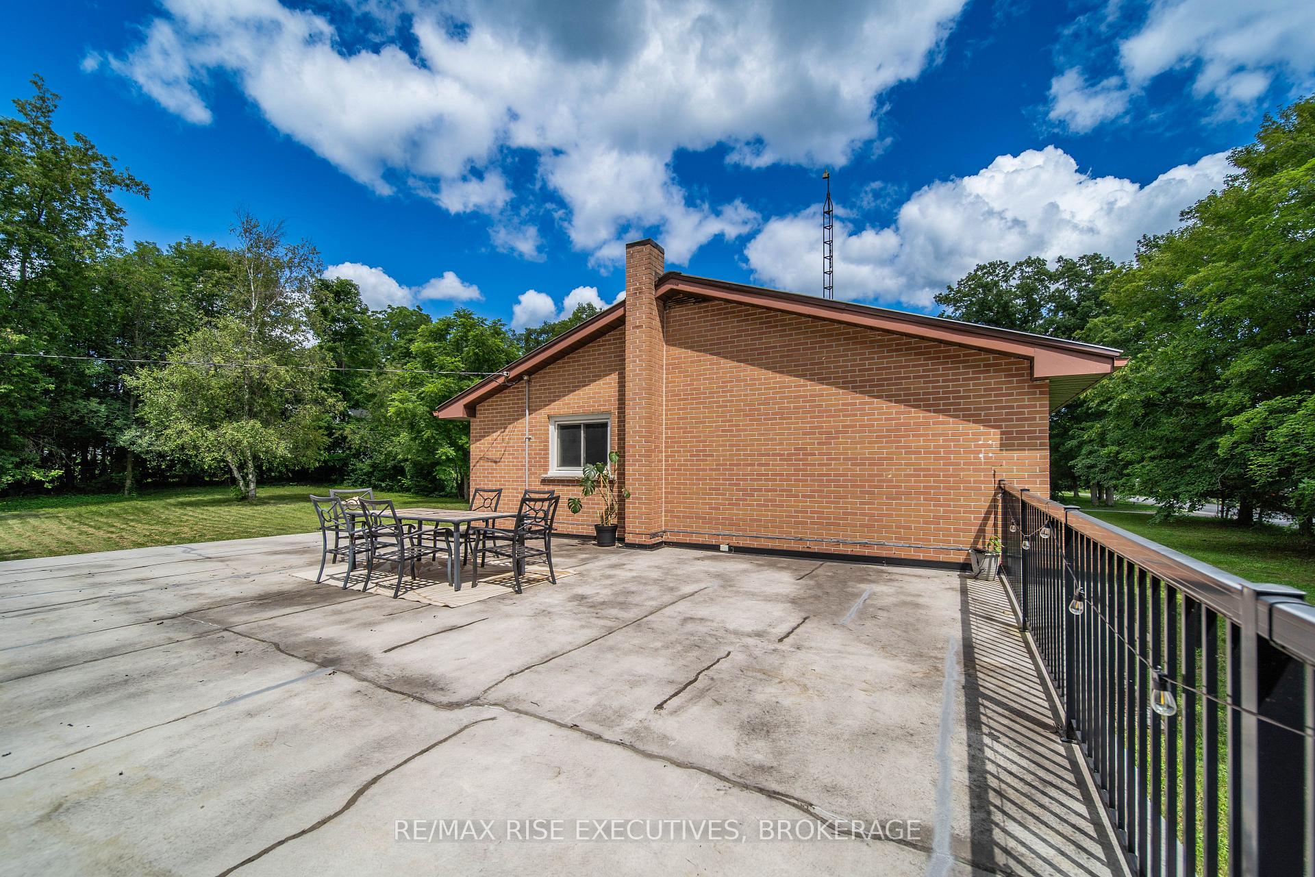 Photo 36 of 3326 Van Order Road, Kingston, City North of 401 — HOMEH