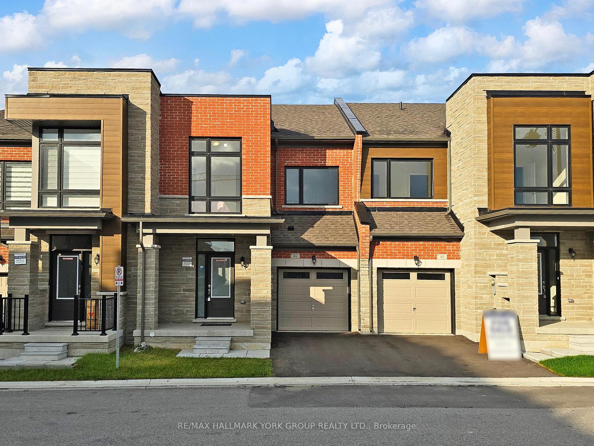 Photo 1 of 42 Blick Crescent, Aurora, Bayview Northeast — HOMEH